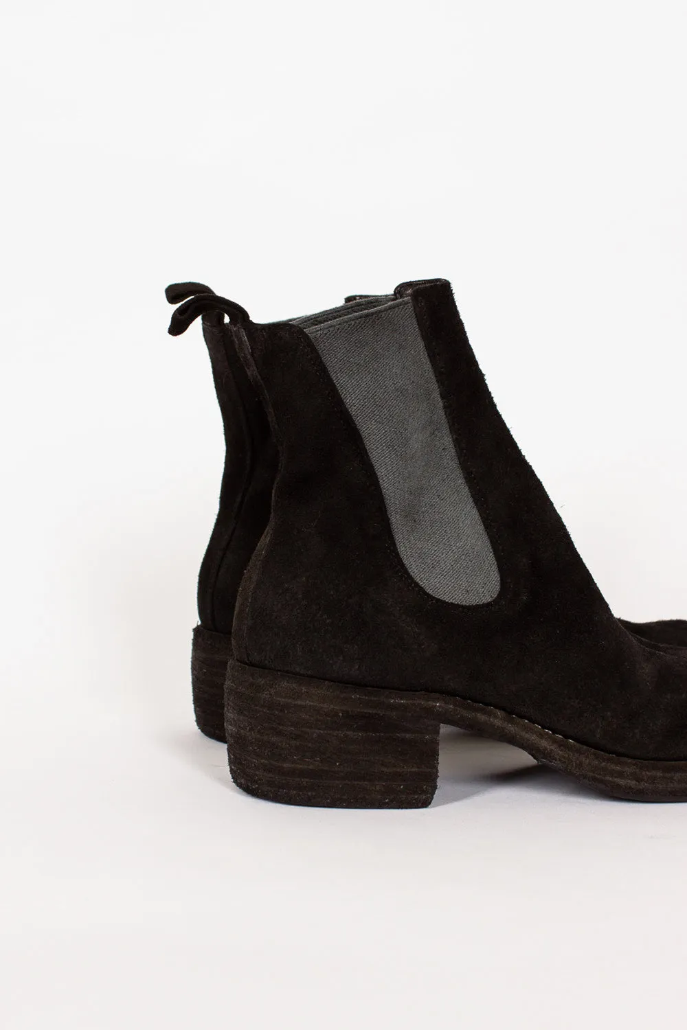 76Z Soft Horse Reverse Chelsea Boot Closet Core