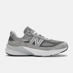 990v6 grass running shoes