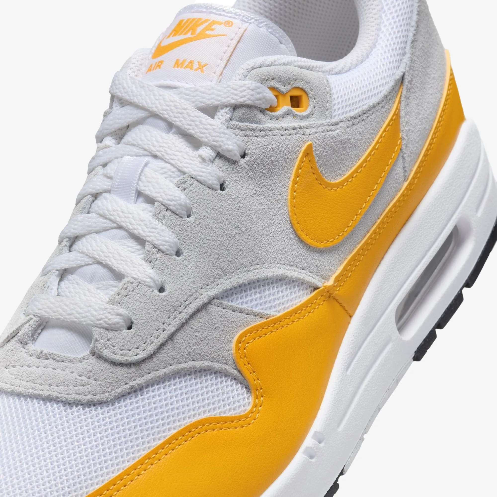 NIKE | AIR MAX 1 ESSENTIAL { WHITE/UNIVERSITY GOLD-PURE PLATINUM Elastic Fit Stride Style