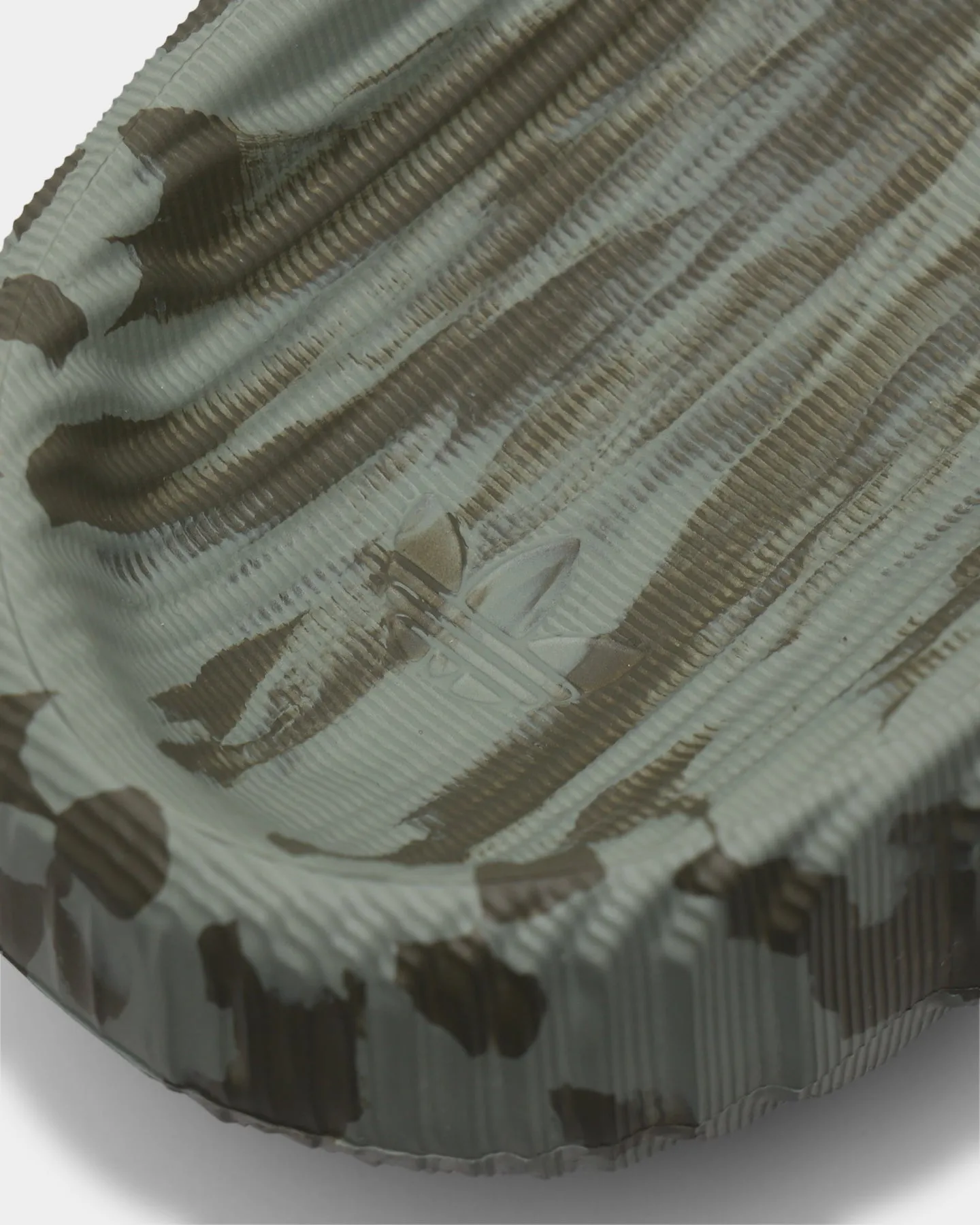 Synthetic Upper spring fresh Adidas Adilette 22 Olive Strata