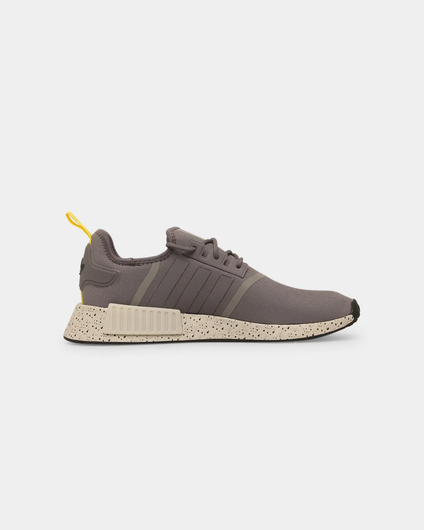 night walk Adidas NMD_R1 Trace Grey/Ftwr White