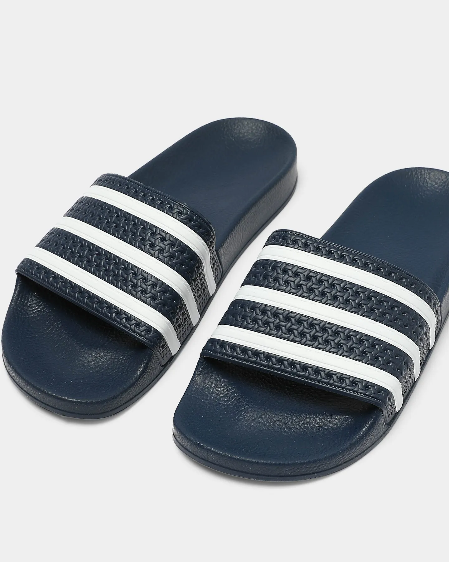 Adidas Originals Adilette Slide Navy/White Supportive structure Comfort Grip