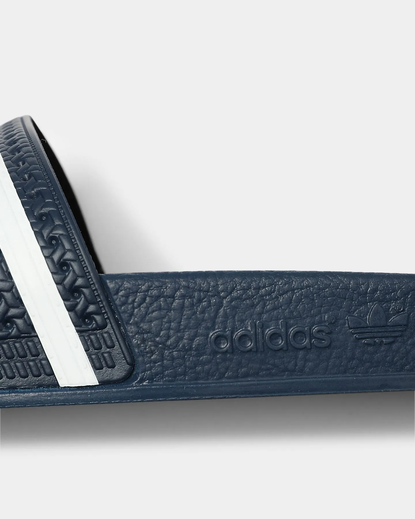 Supportive structure Show Stage Adidas Originals Adilette Slide Navy/White