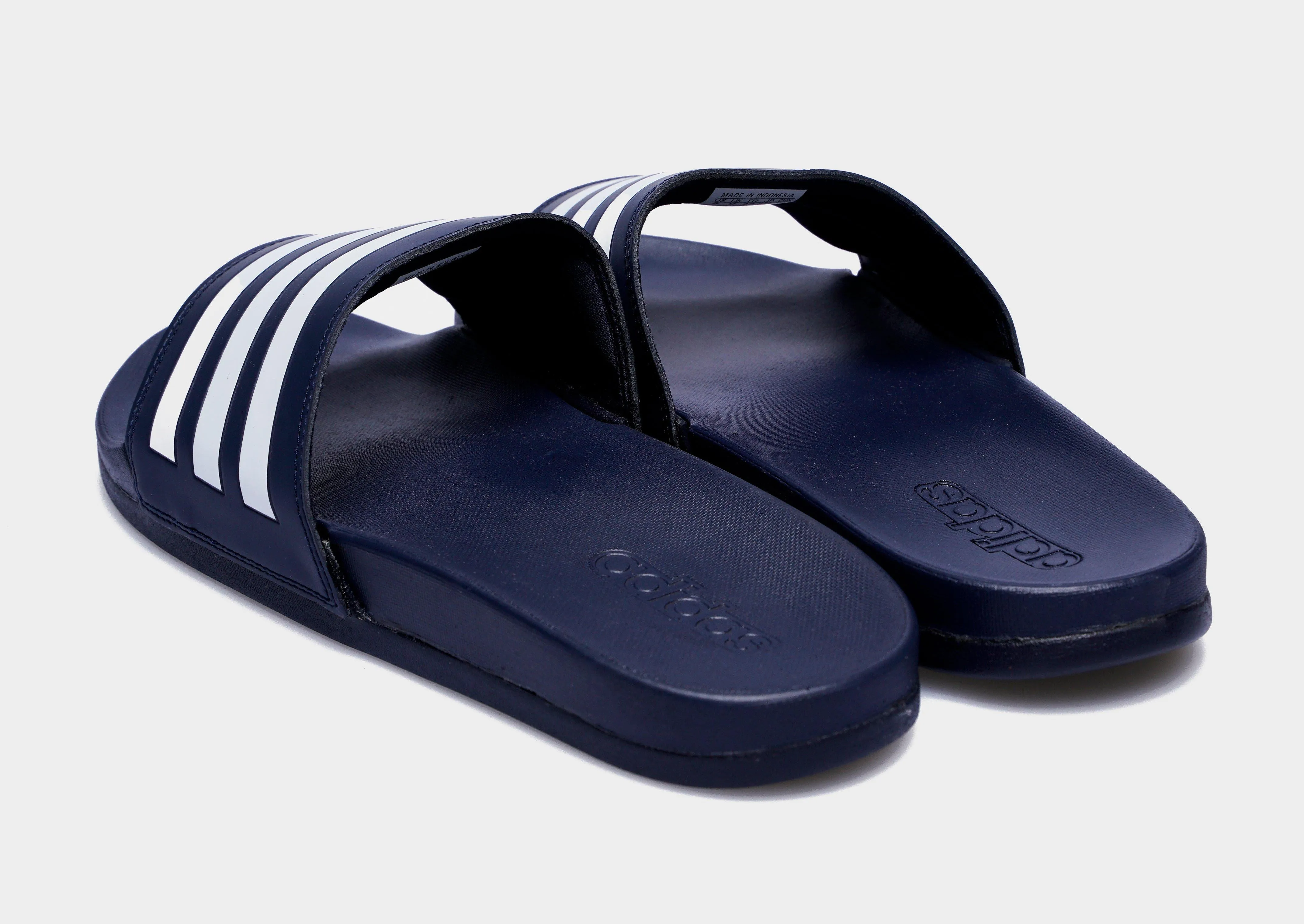 Versatile Look Edge Appeal Adilette Comfort Slides