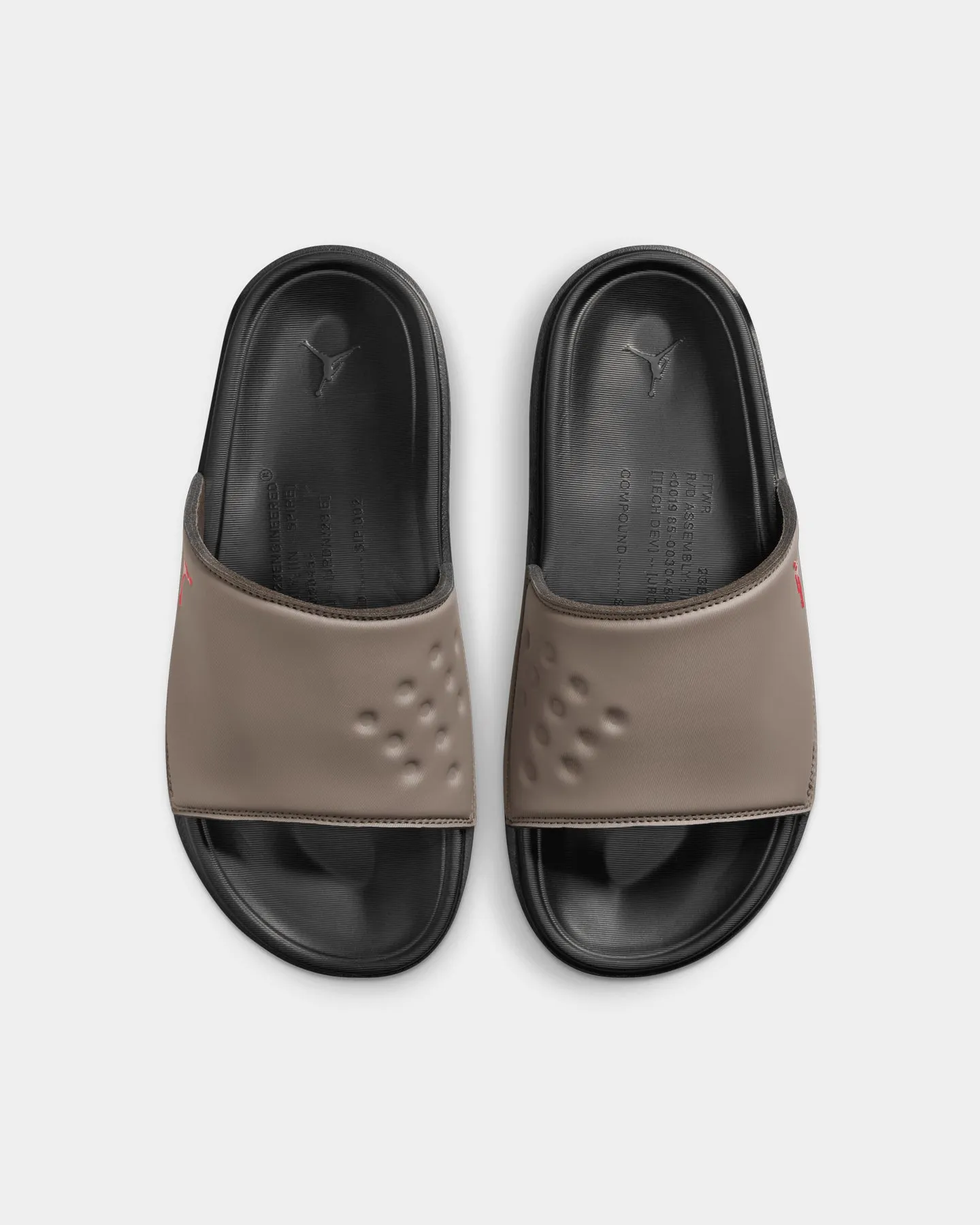 Jordan Play Palomino/Fire Red Foam Lining Running Errands Party Glow