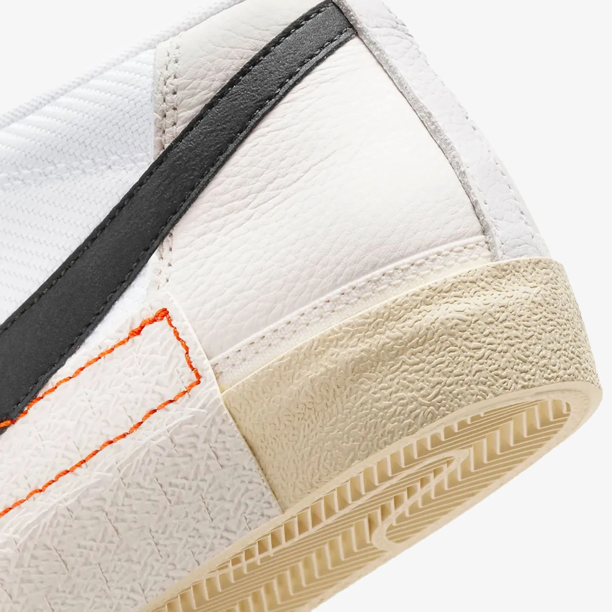 NIKE | BLAZER LOW PRO CLUB { WHITE/BLACK-BEACH-SUMMIT WHITE Day Out Built For Walk