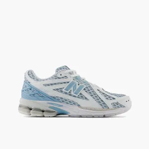 competition equipment New Balance 1906R / White / Chrome Blue