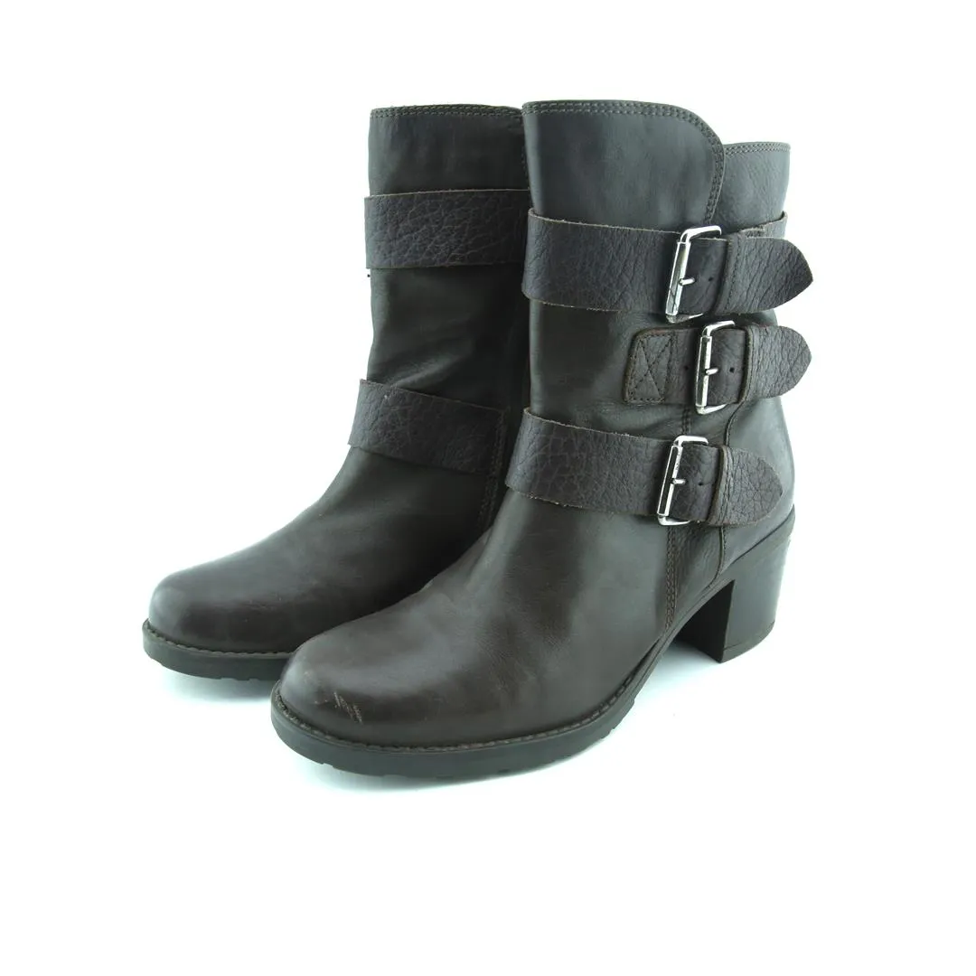 Footwear Essential CLARKS .