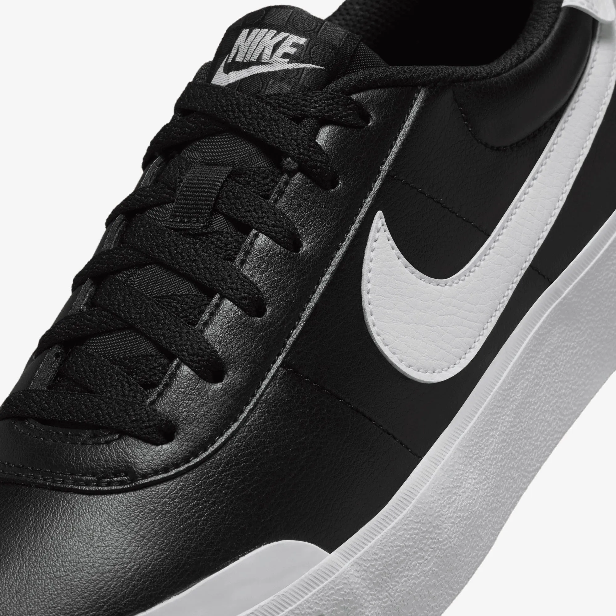 On The Go Compression Molded Cushioning Nike | COURT SHOT { BLACK/WHITE