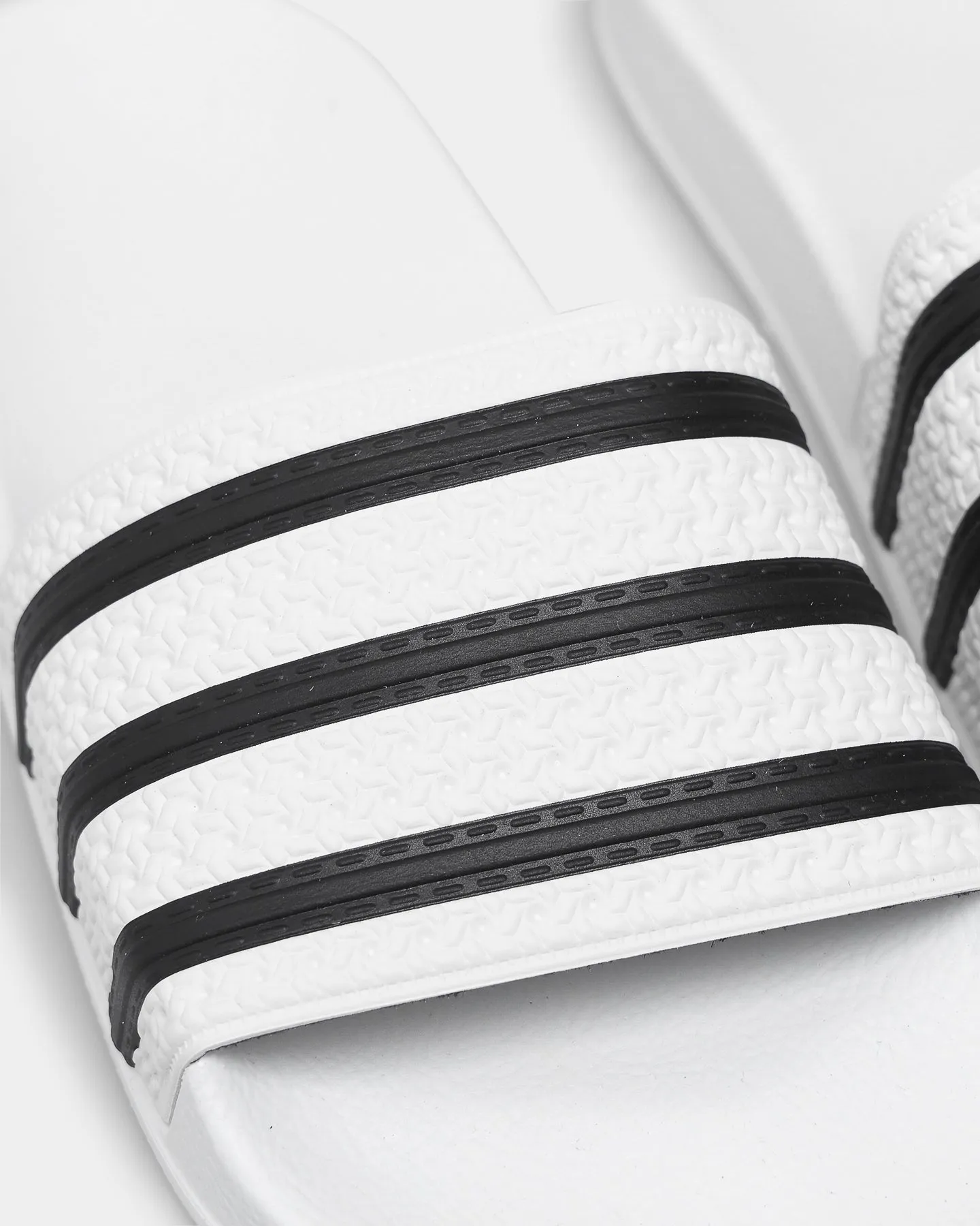 Balance Fit Adidas Adilette White/Black