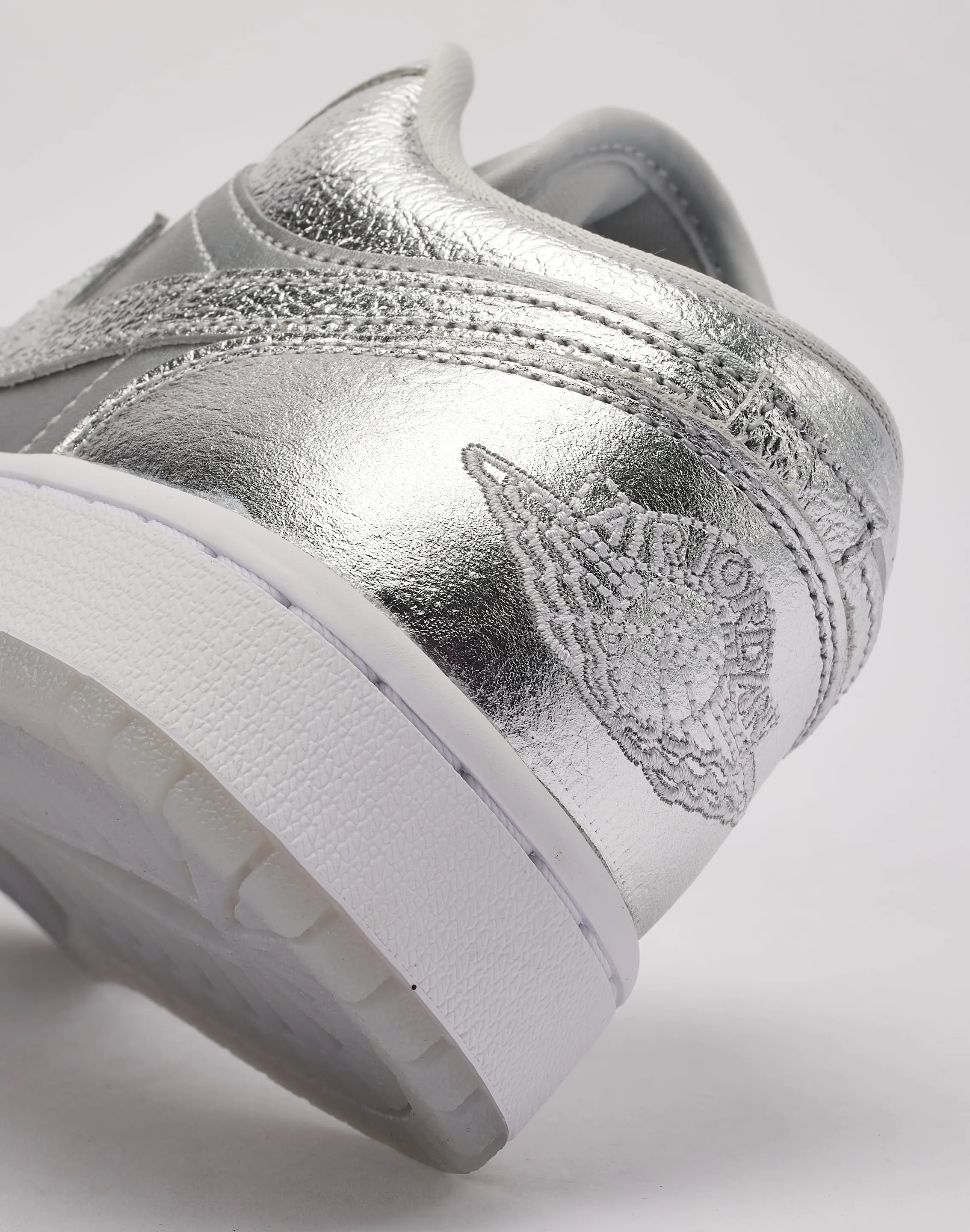 Sharp Pivot Jordan Air Jordan 1 Low SE