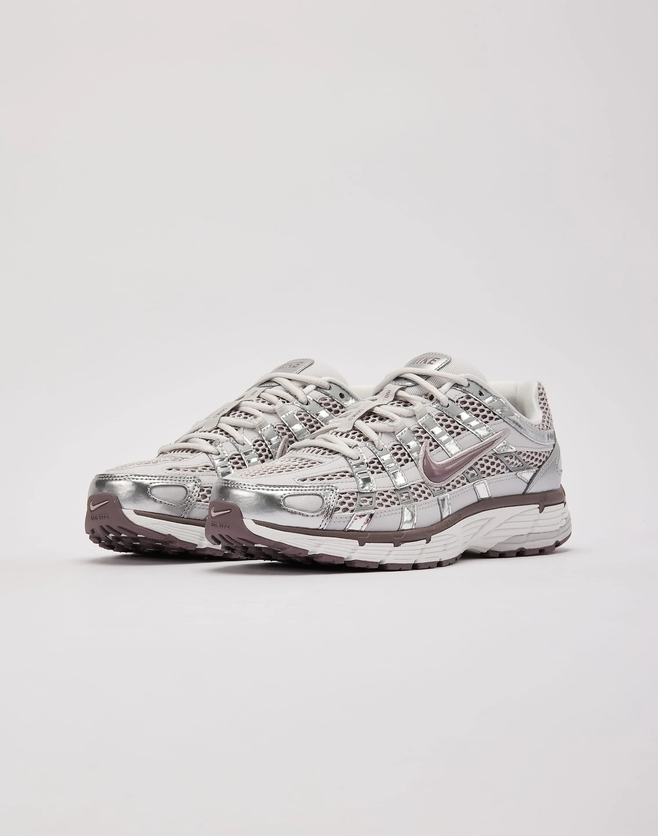 Brooks DNA Loft Dot Nike P-6000