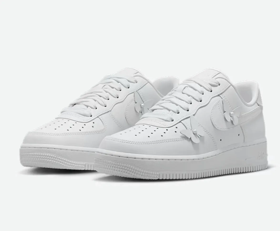 Daylong Use RARE Butterfly ?? Edition White Swarovski Nike Air Force 1