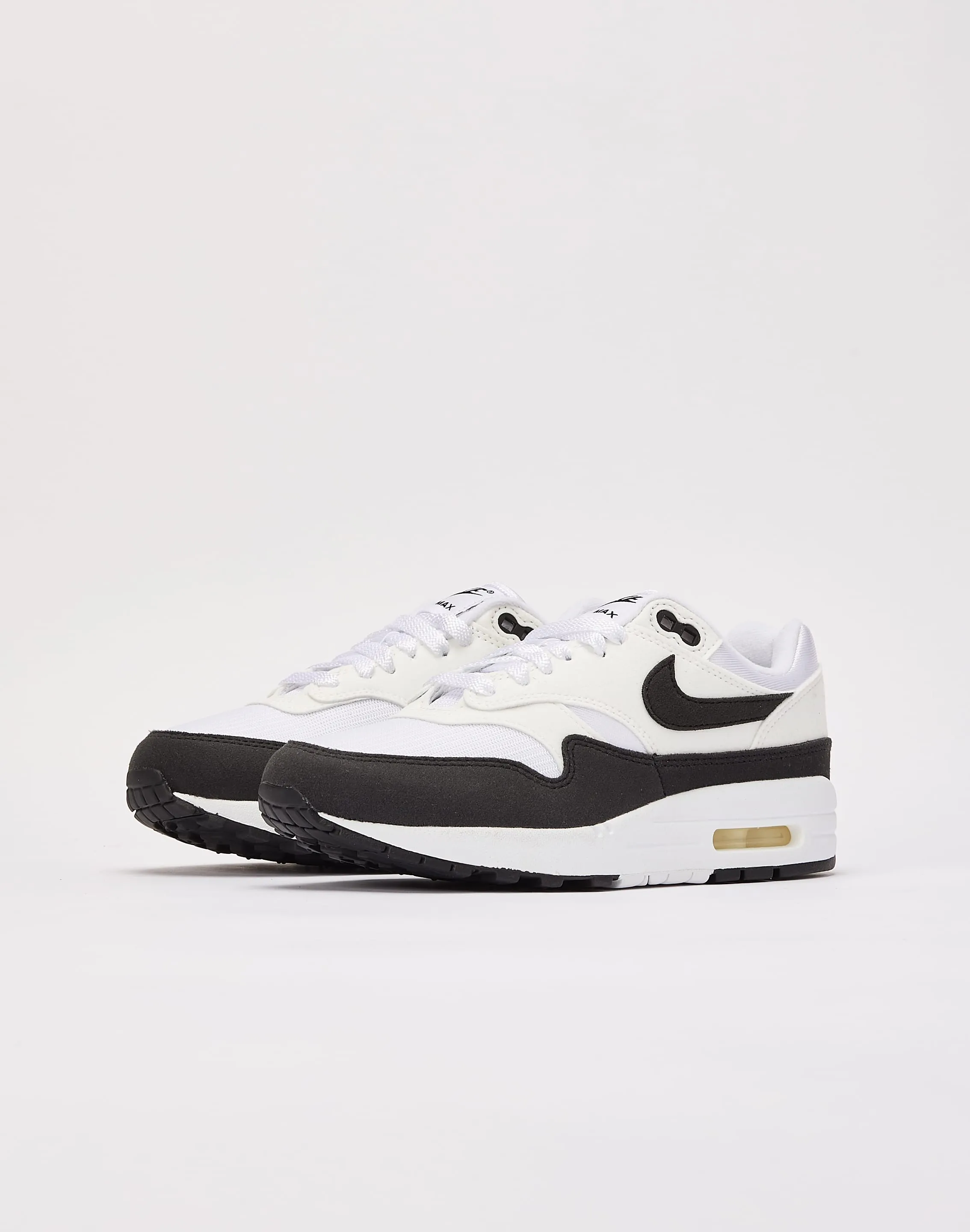 ventilation - enhanced shoes Kinetic - powered Nike Air Max 1