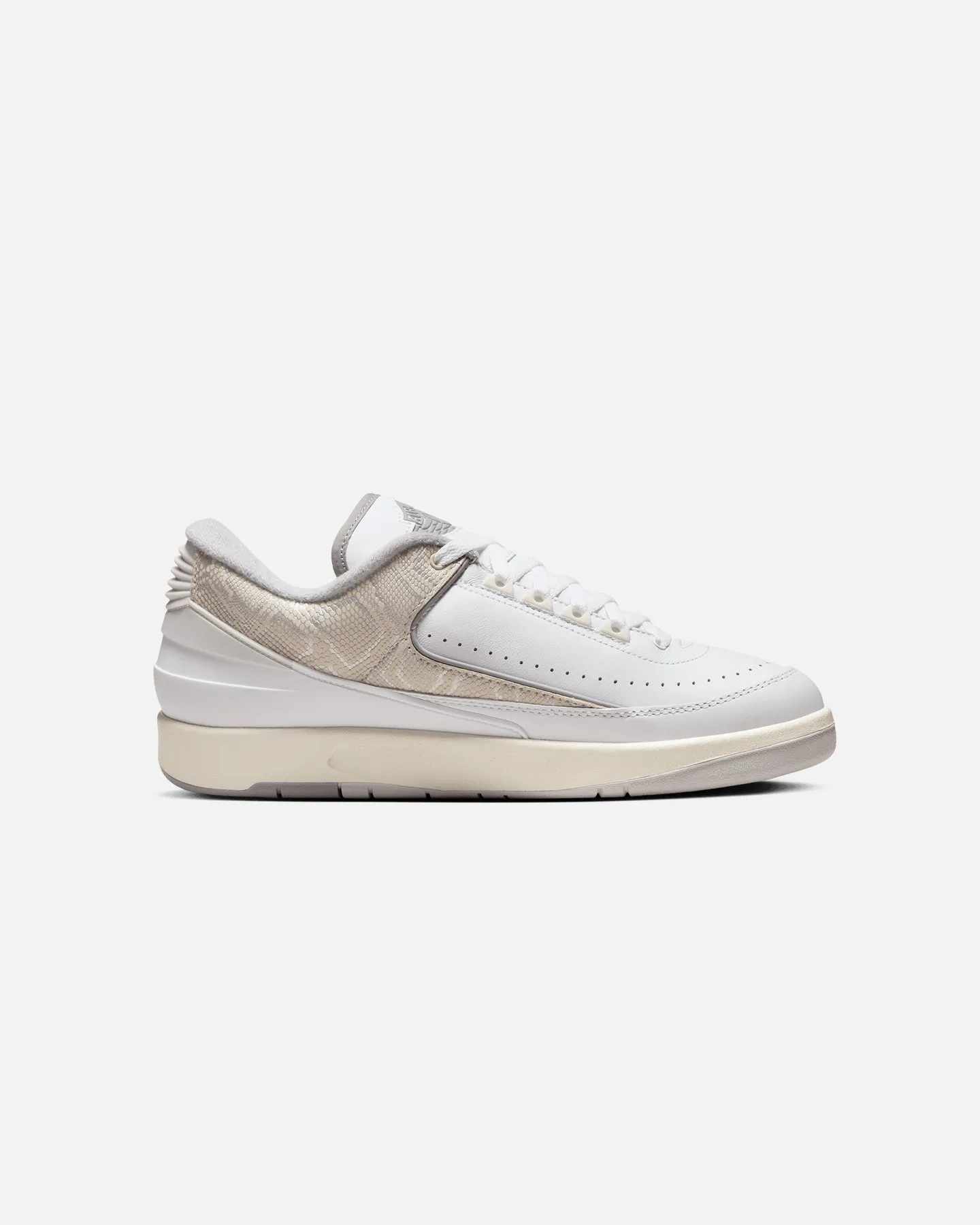 Jordan Air Jordan 2 Retro Low White/Cement Grey Pond Walk Street Ball