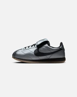 Nike Cortez SE Mtlc Cool Grey/Black-Gum Dark Brown Durable Build Hiking Trails Park Day