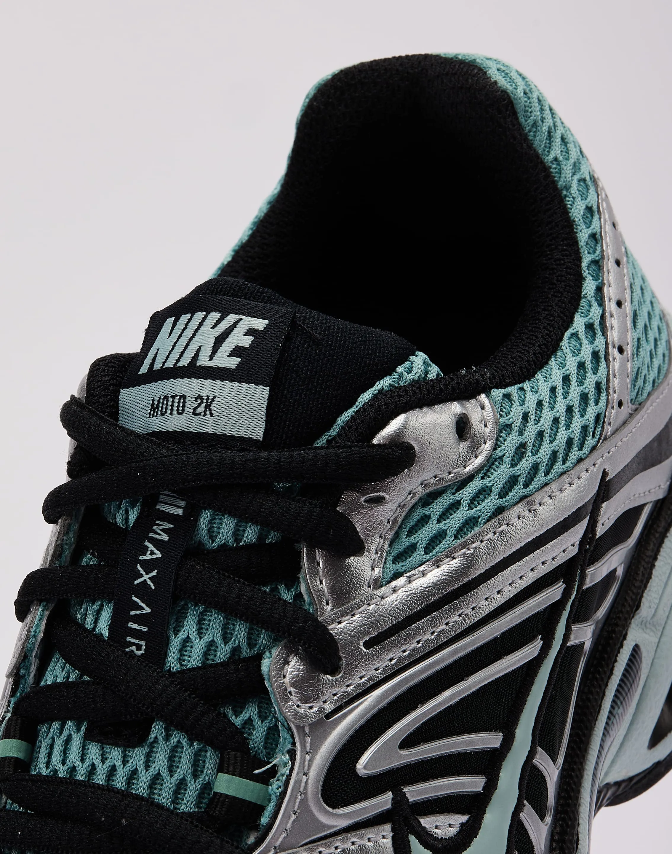 Agility Performance odor - control shoes Nike Air Max Moto 2K