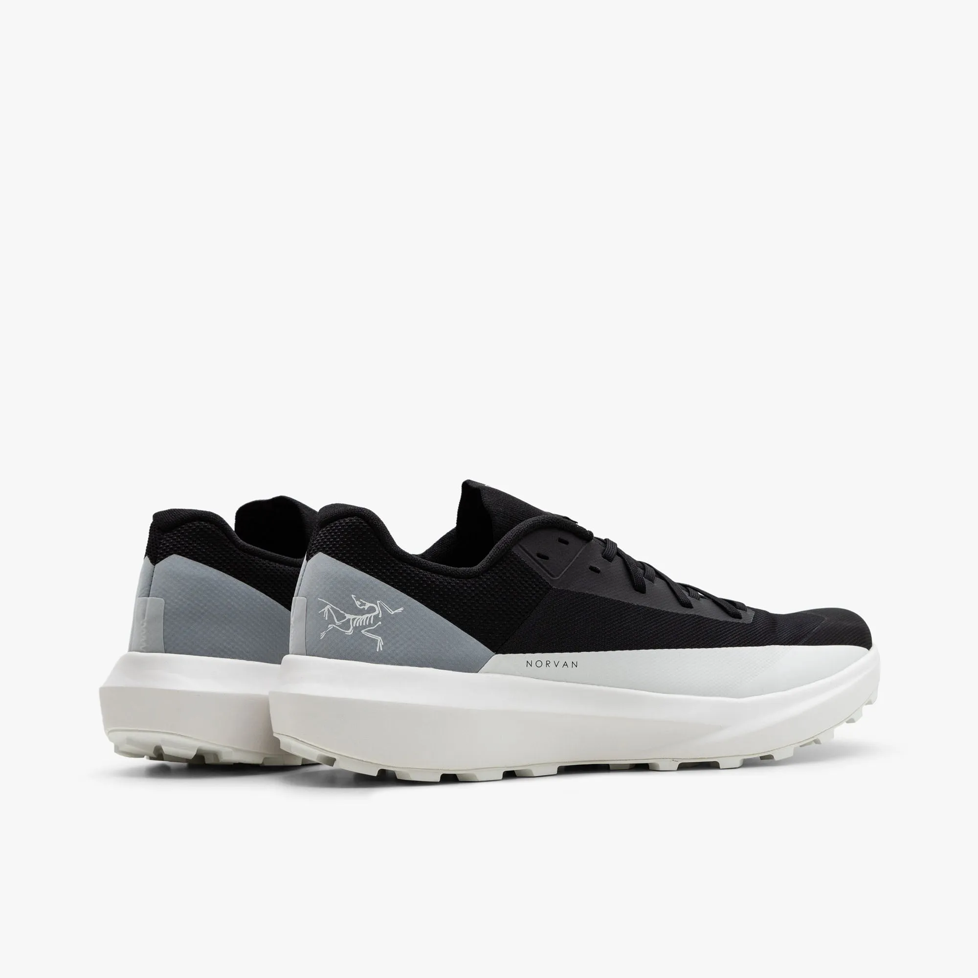Cross-trainer shock - absorbing footwear Arc'teryx Norvan LD 4 Black / Arctic Silk