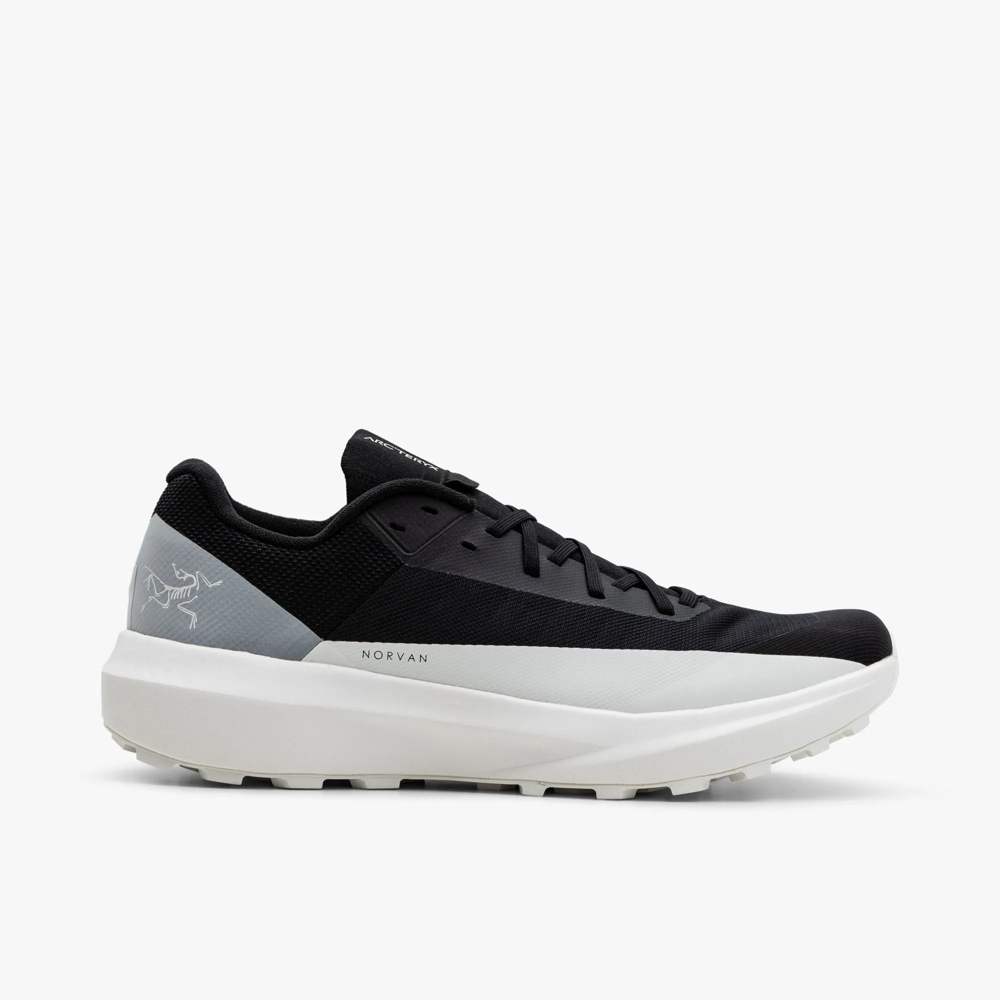 Arc'teryx Norvan LD 4 Black / Arctic Silk padded - collar shoes