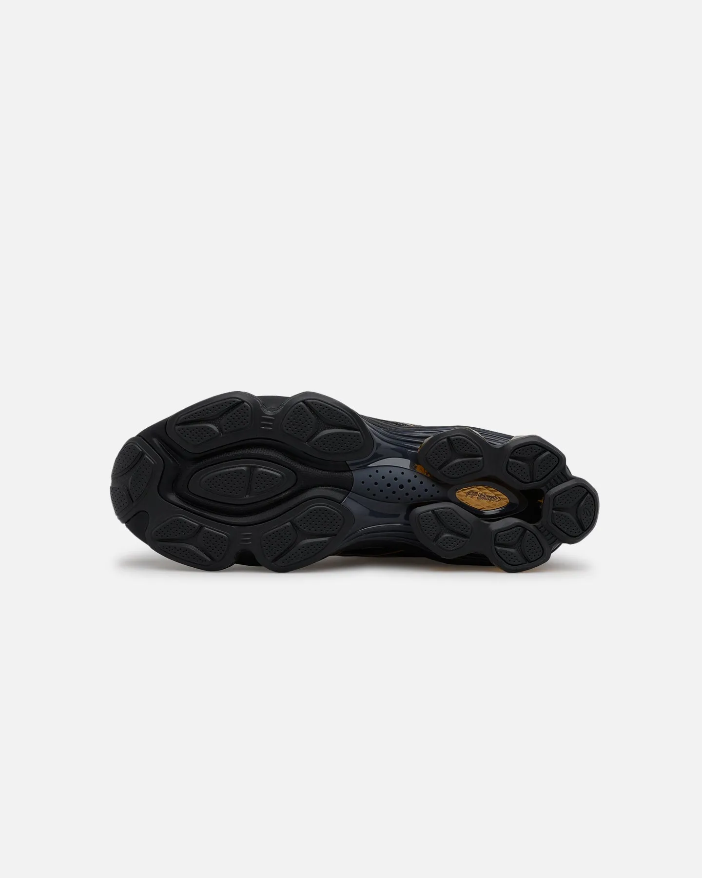 Durable Build Weekend Errands Asics Gel-Kinetic Fluent Black/Gold