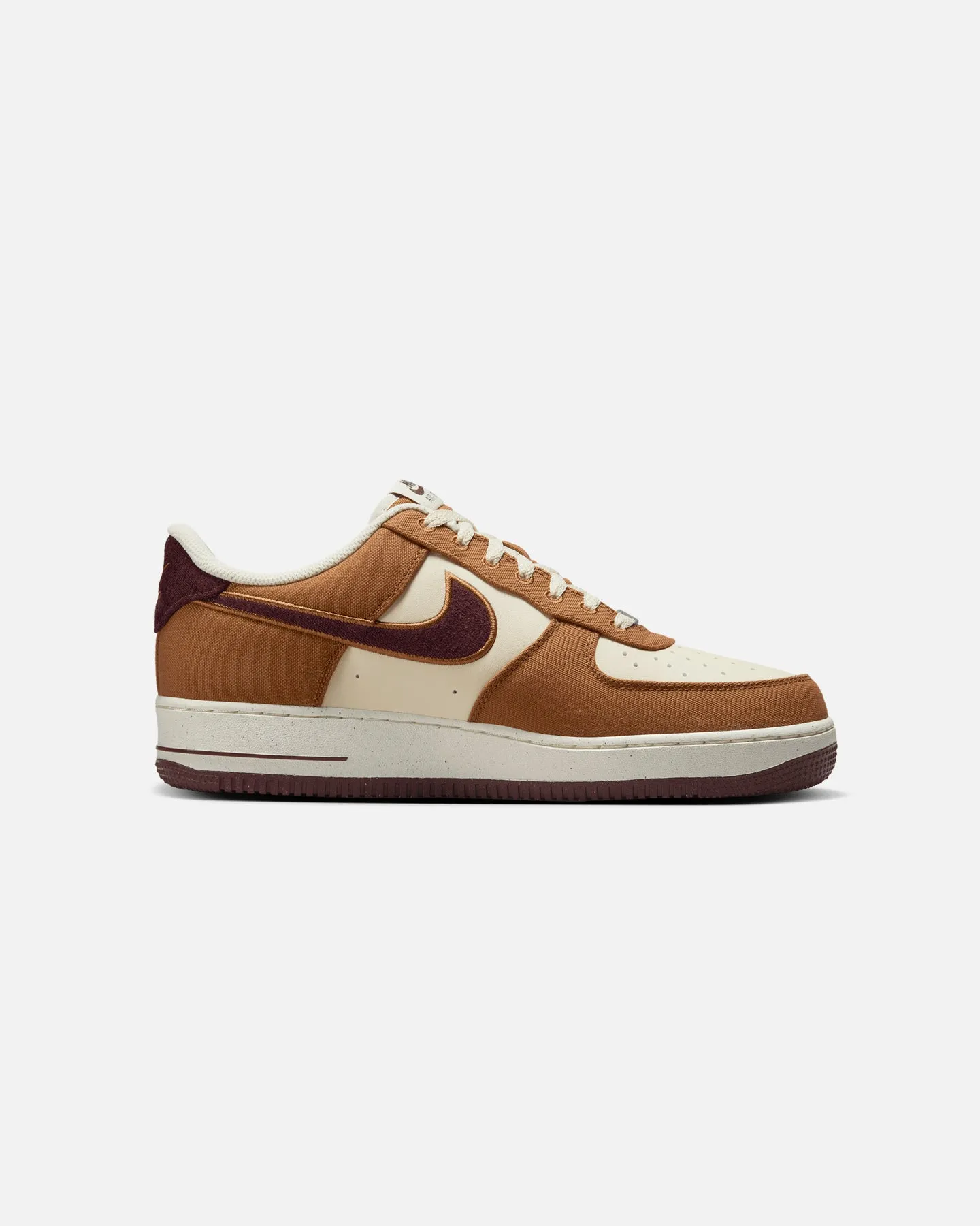 Nike Air Force 1 '07 LV8 Light British Tan Strong Grip
