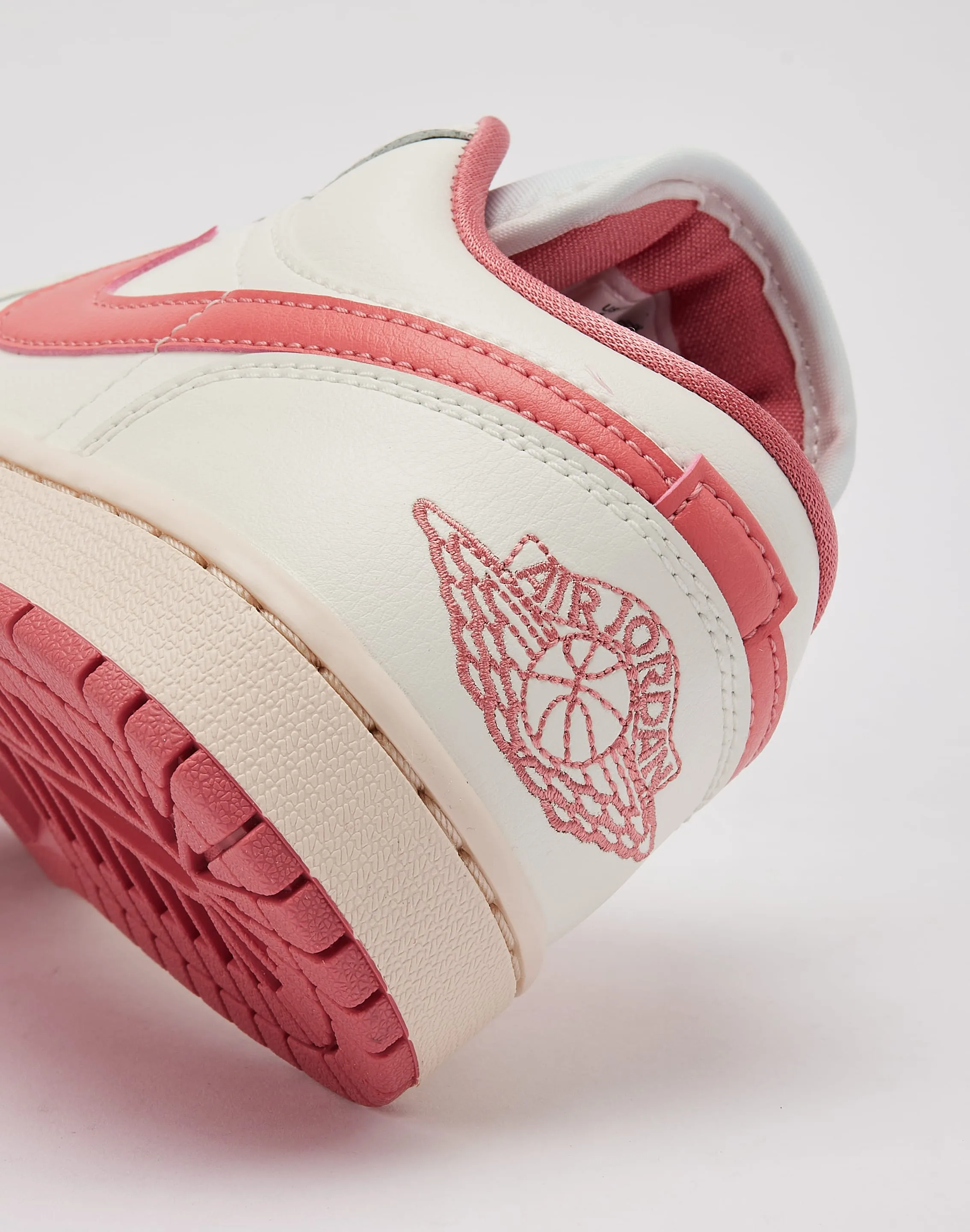 Neutral Motion Frame Jordan Air Jordan 1 Low