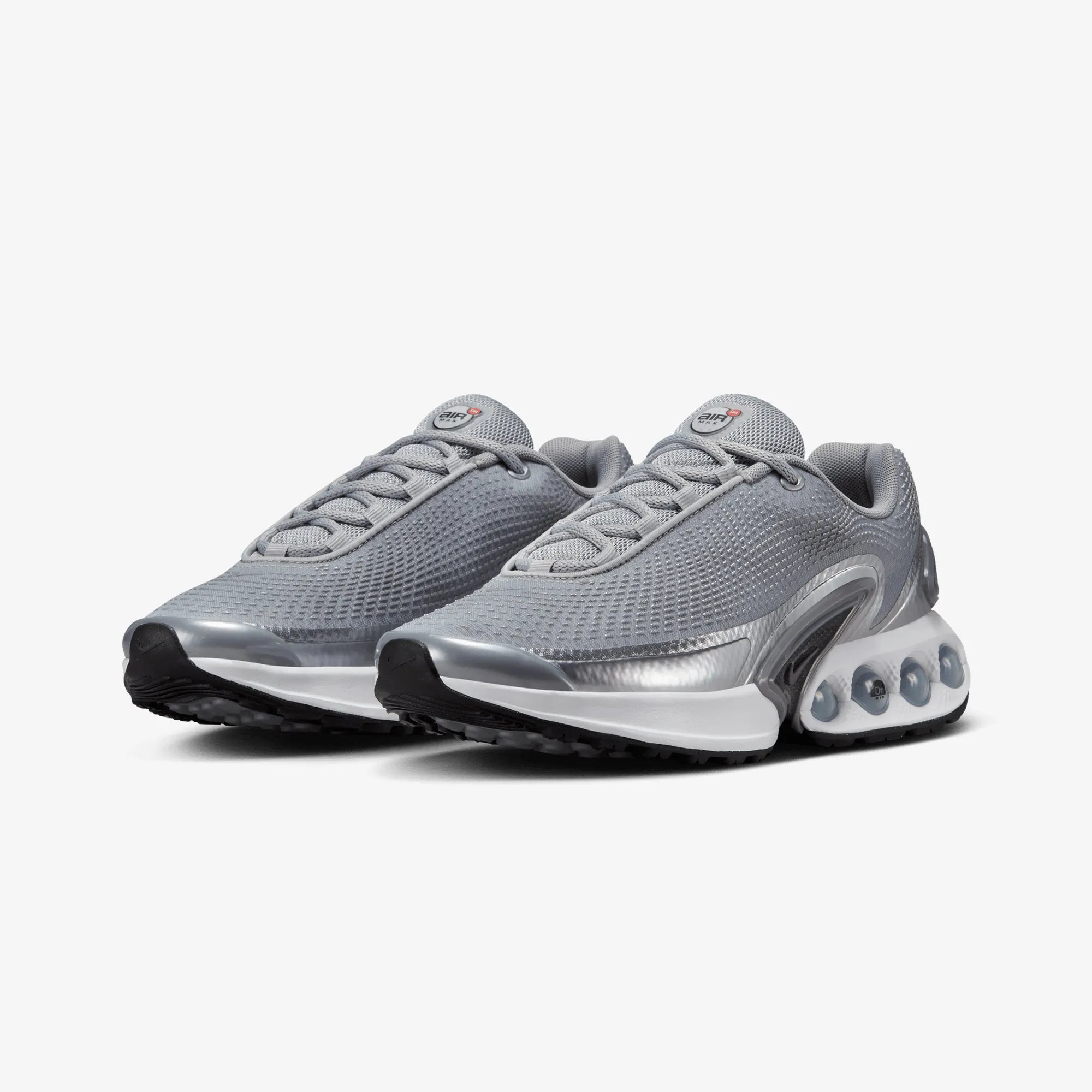 Adaptive Form Everyday Classic Nike | AIR MAX DN { METALLIC SILVER/METALLIC SILVER-WHITE