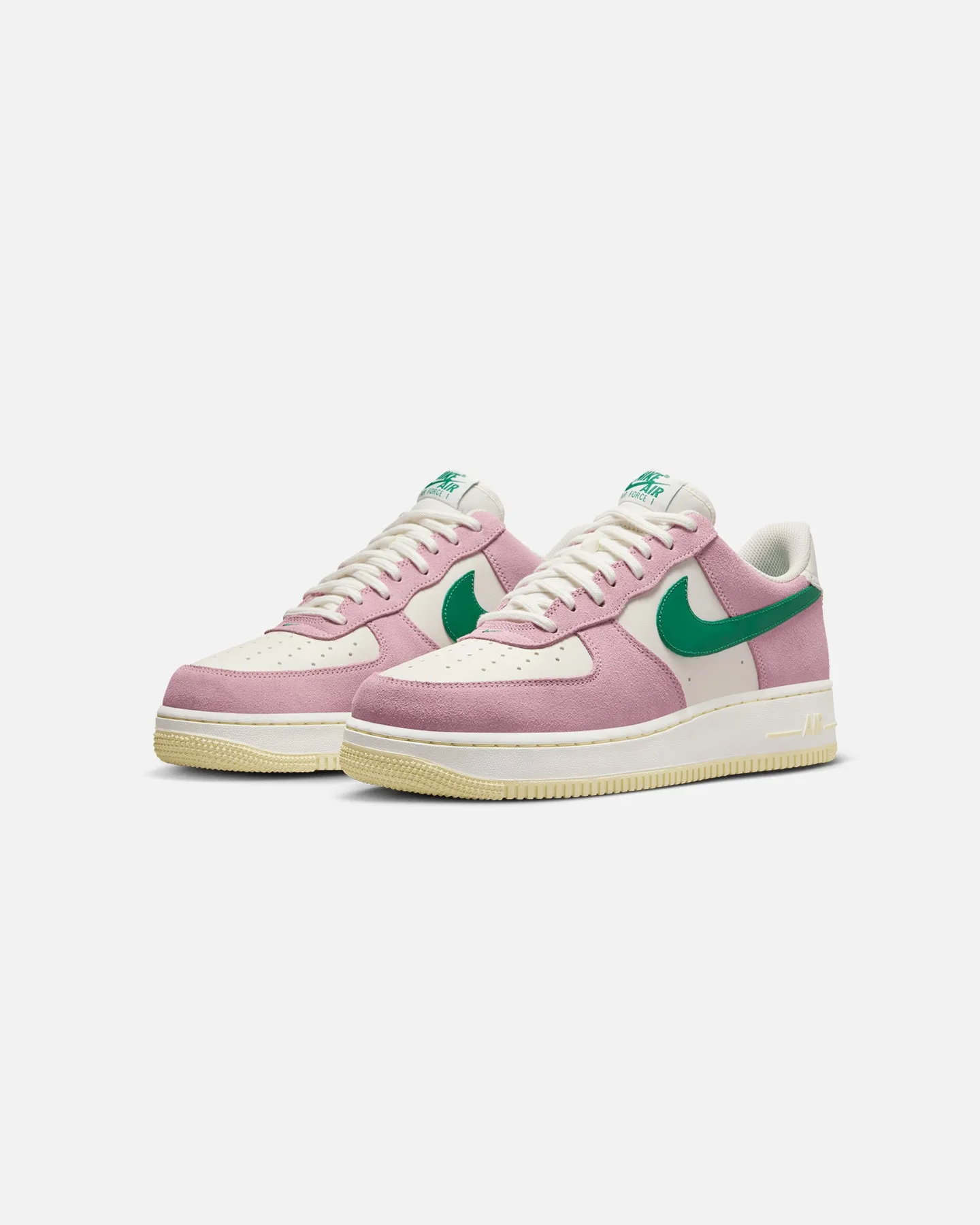 Comfort Bend Nike Air Force 1 '07 LV8 Sail/Malachite-Med Soft Pink