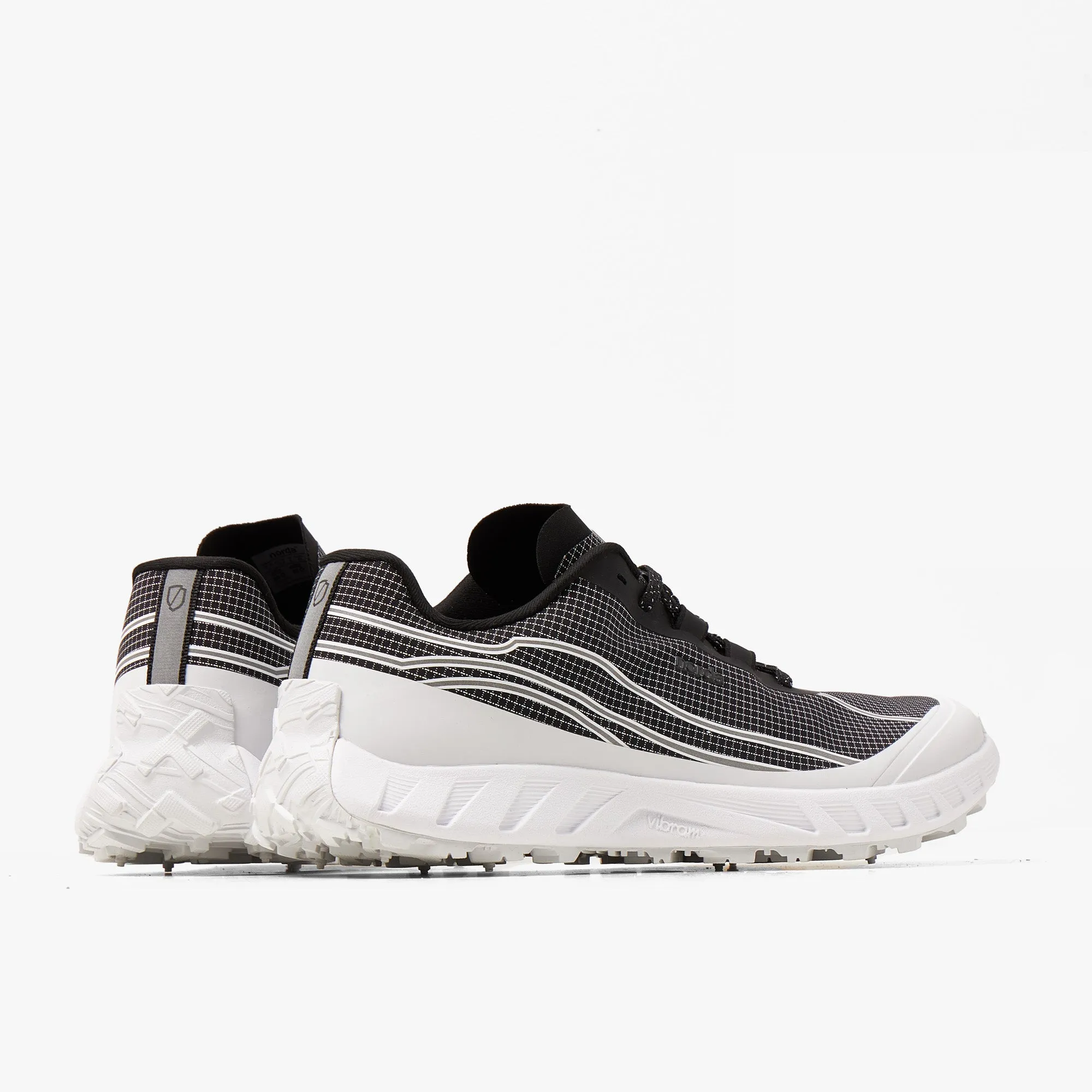 norda 002 / Summit Black advanced runners Lightweight Feel