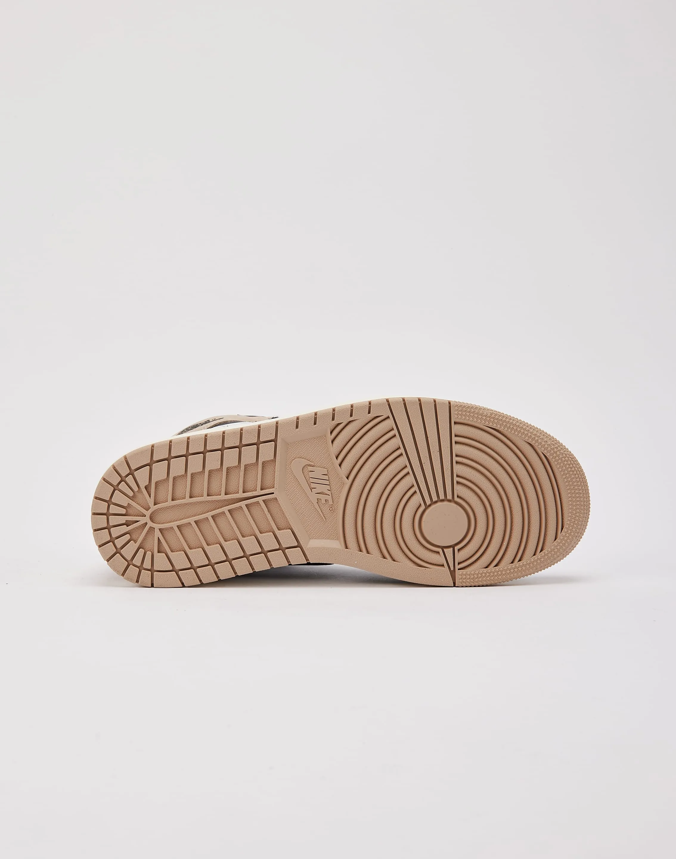 Stride Alignment Technology Swift Move Jordan Air Jordan 1 Retro High OG 'Latte'