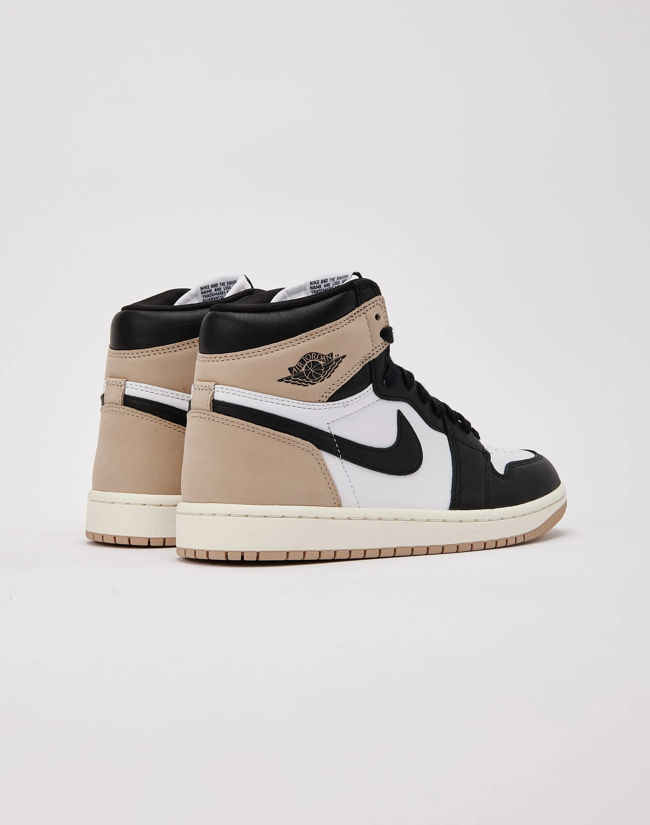 Outdoor Agility training shoes Jordan Air Jordan 1 Retro High OG 'Latte'