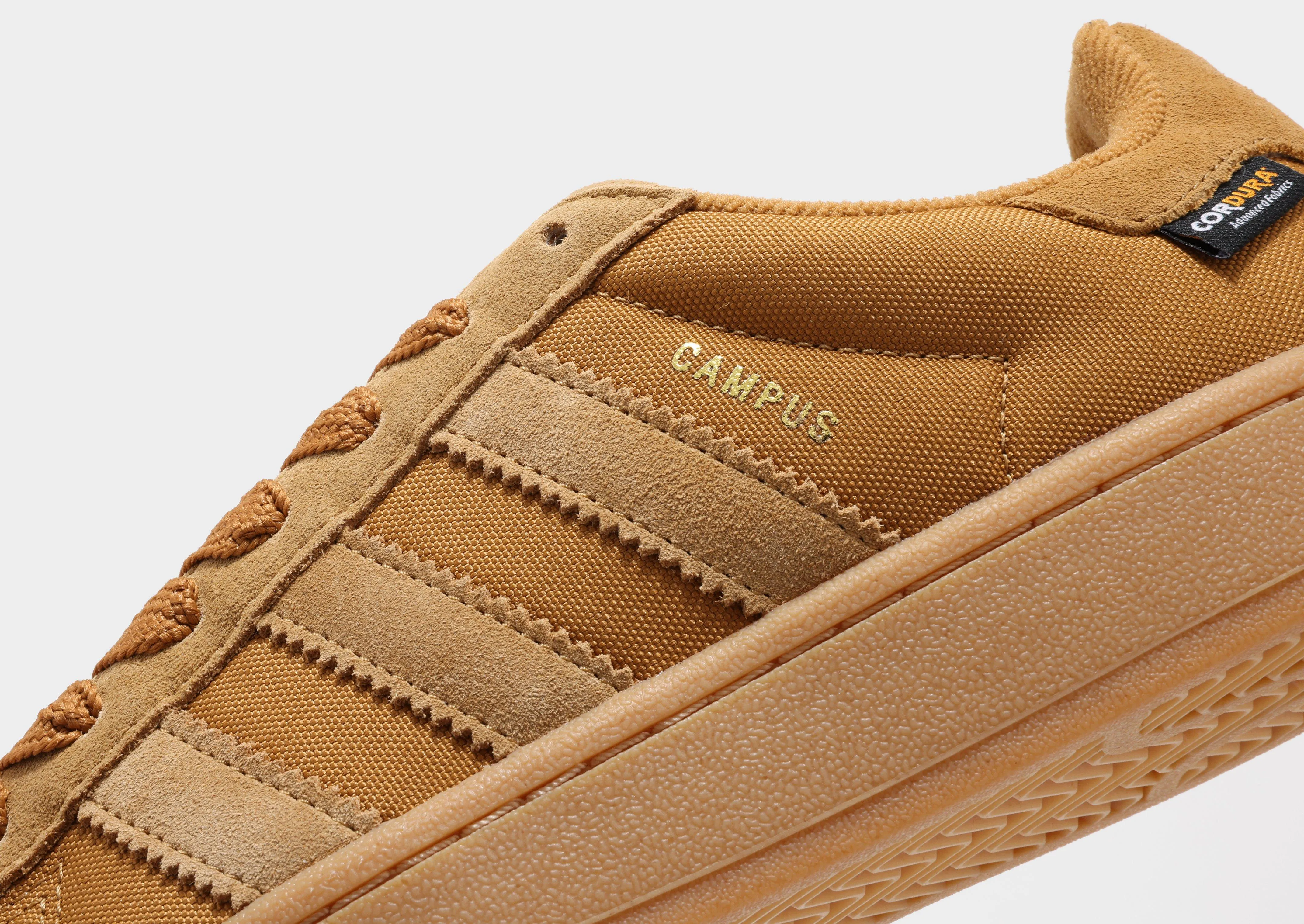 Effortless Look Campus 00s