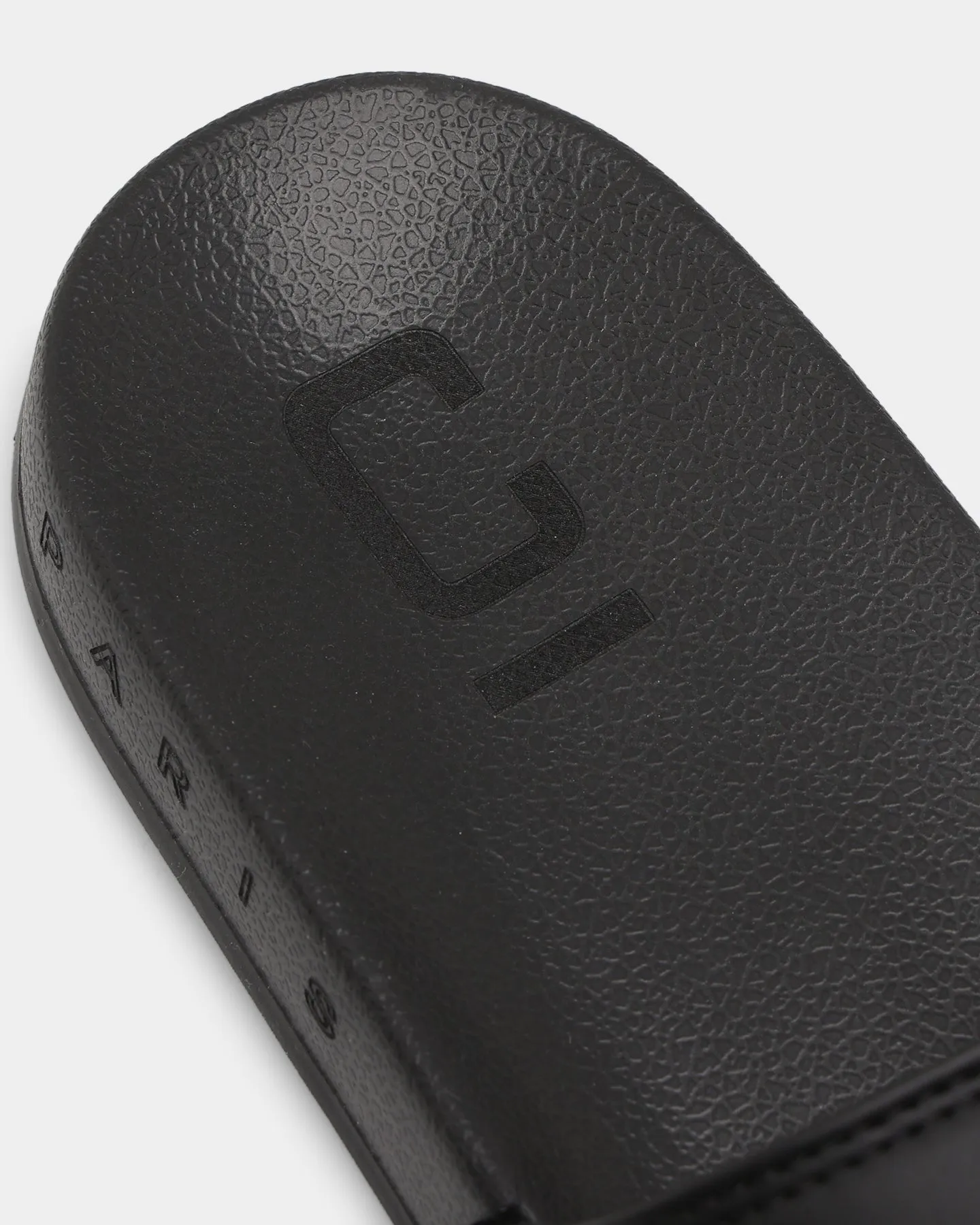 Wind Block Carr?? Gasoline Slides Black