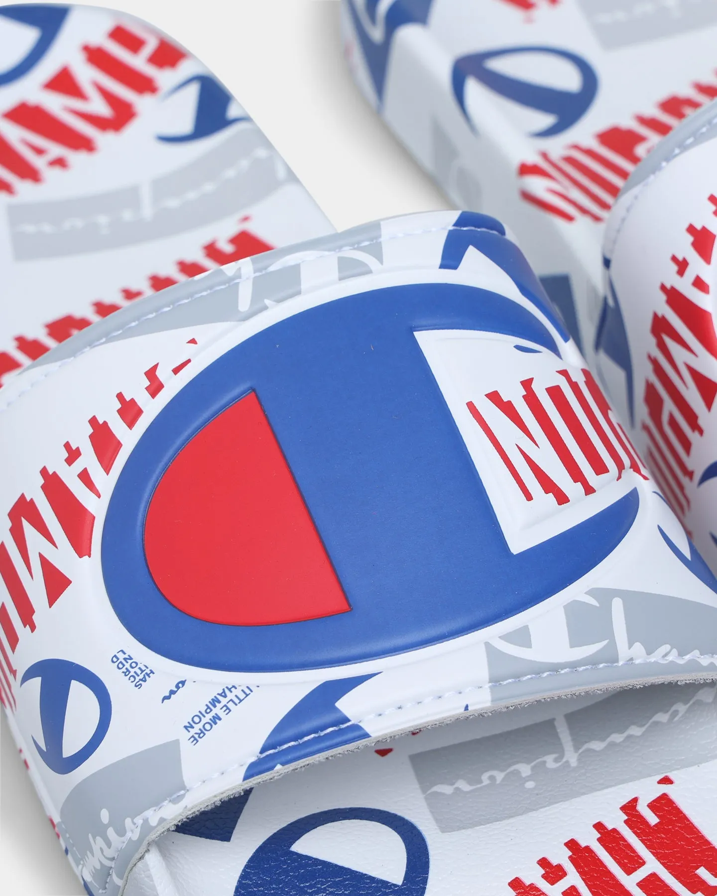 Champion IPO C Logo Slides White/Scarlet Matte Base Green Core