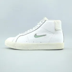 Outfit Neutral NIKE SB BLAZER MID
