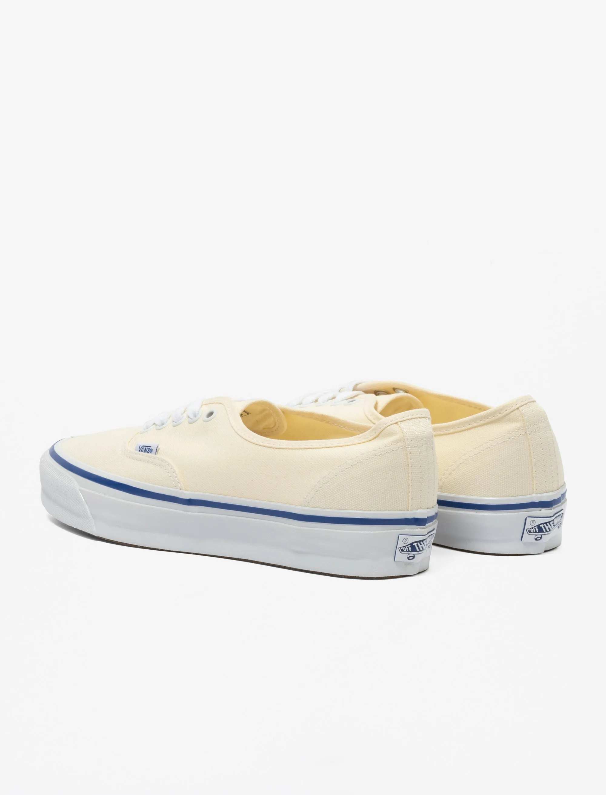 Modern Design Sleek Look Authentic Reissue 44 LX (Off White)