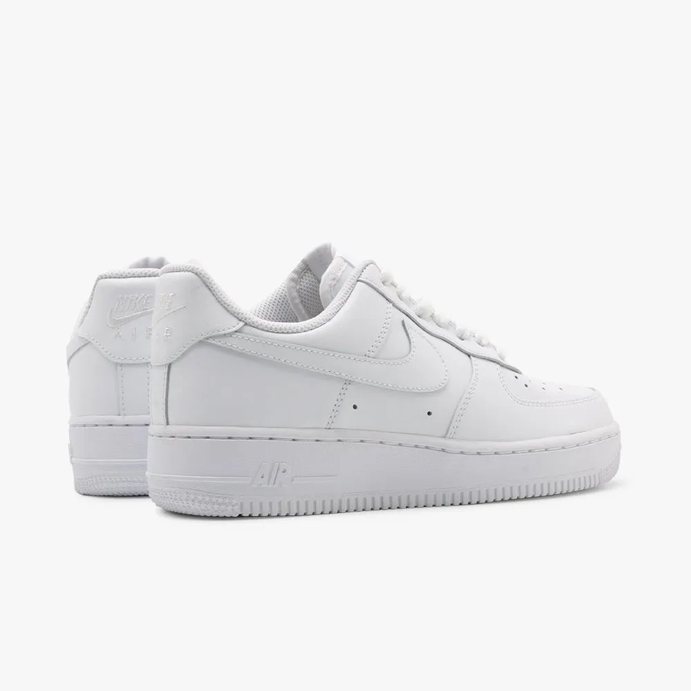 Simple Comfort Market Go Nike Women's Air Force 1 '07 / White