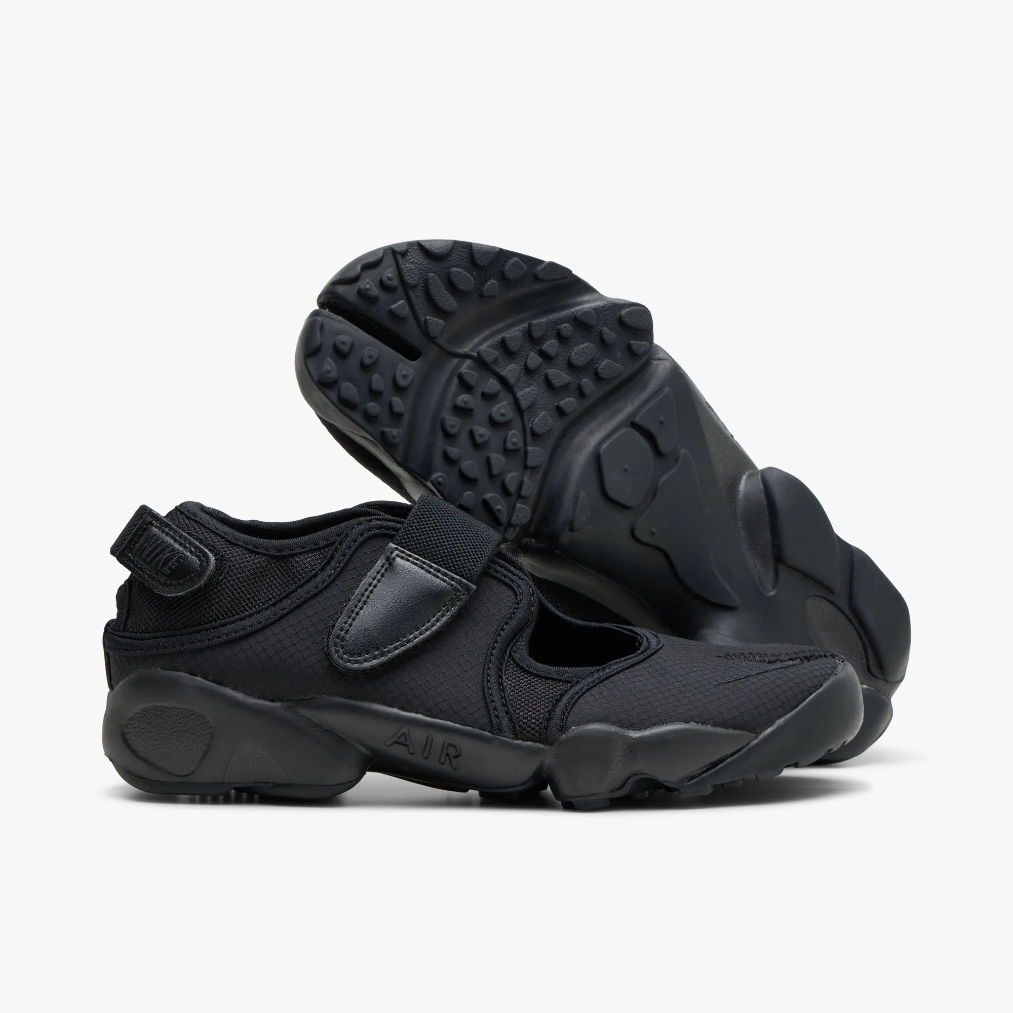 Nike Women's Air Rift Breathe Black / Black - White group run