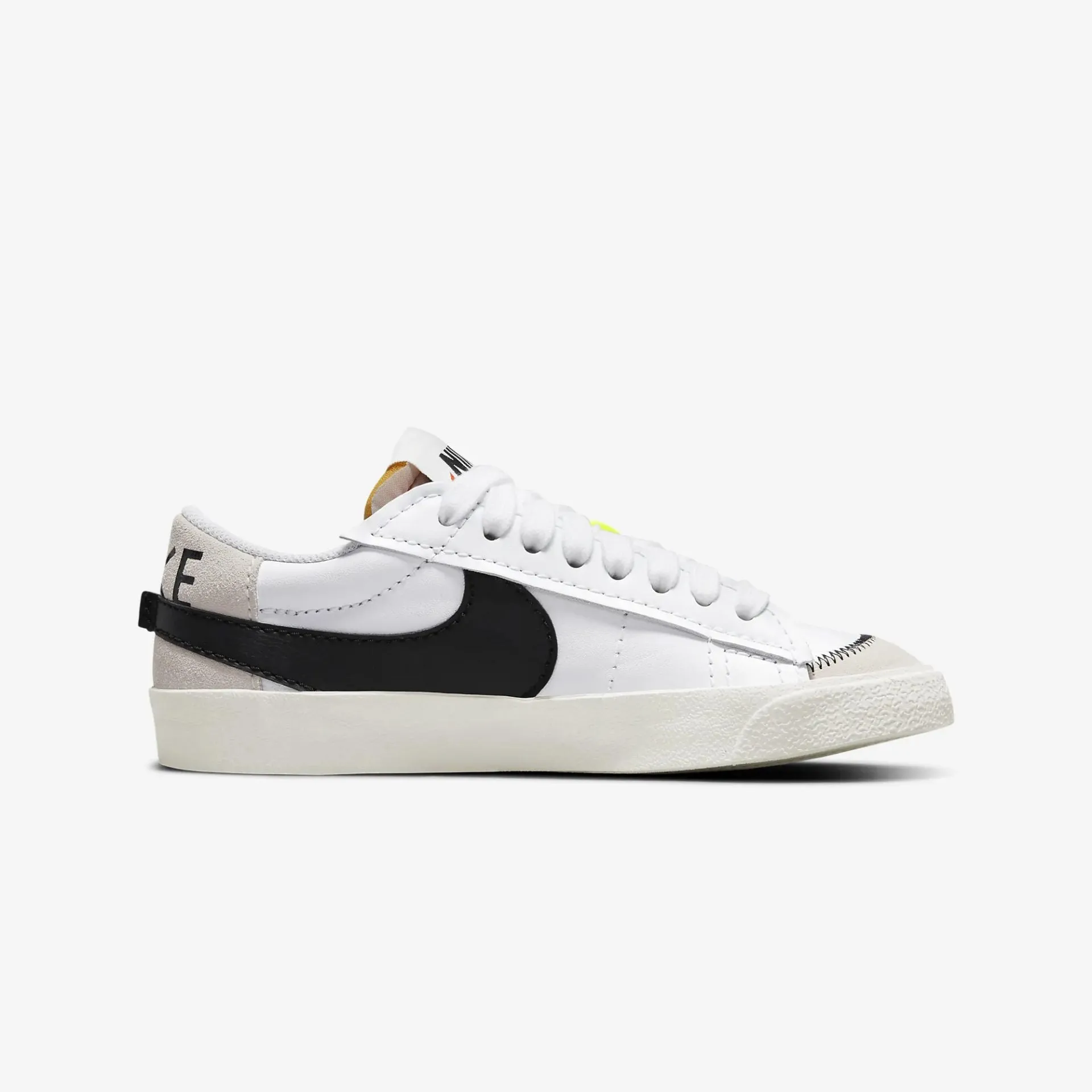Nike | BLAZER LOW '77 JUMBO { WHITE / BLACK Smooth Walk