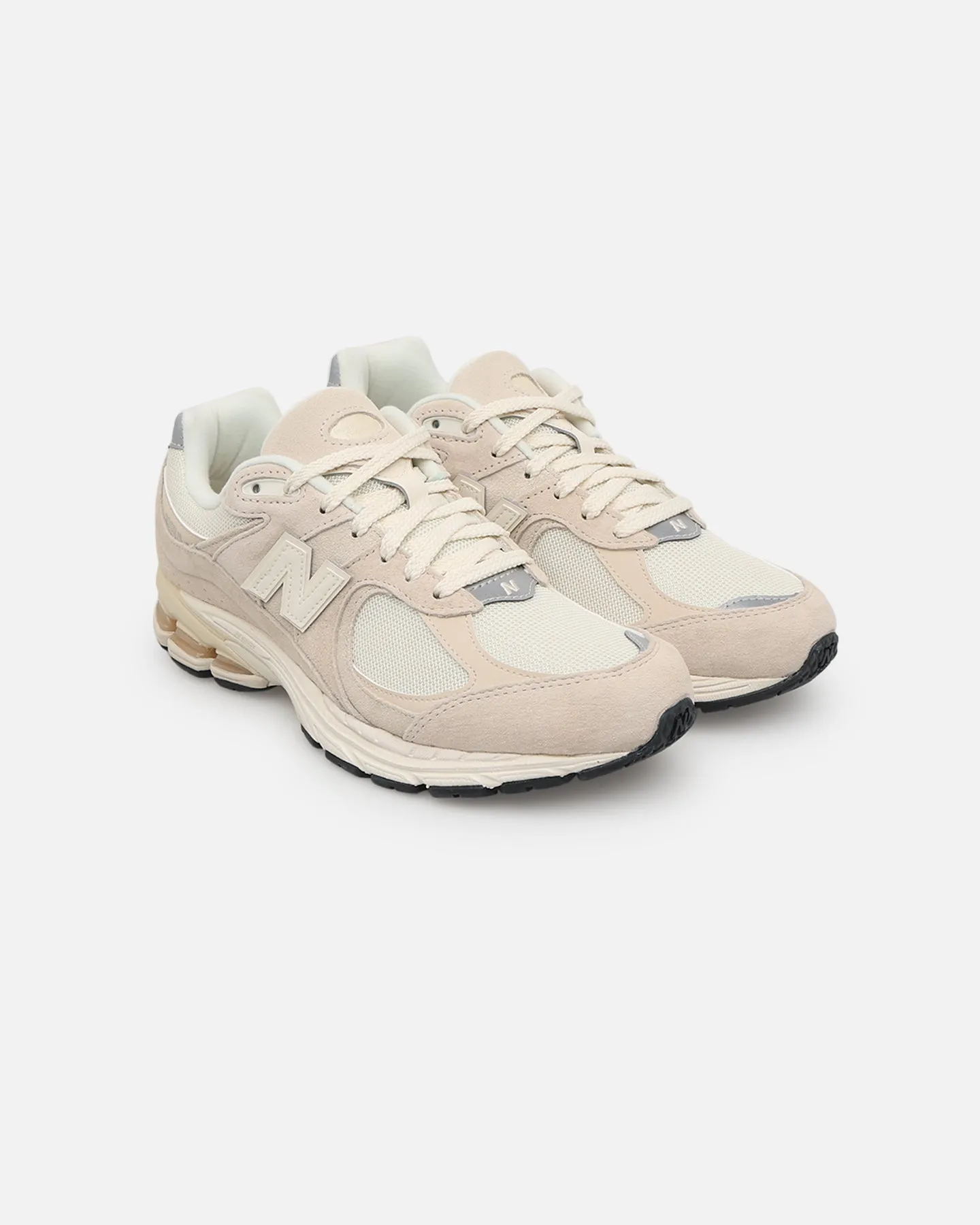 Dad Pick Soft Lining New Balance 2002R Cream