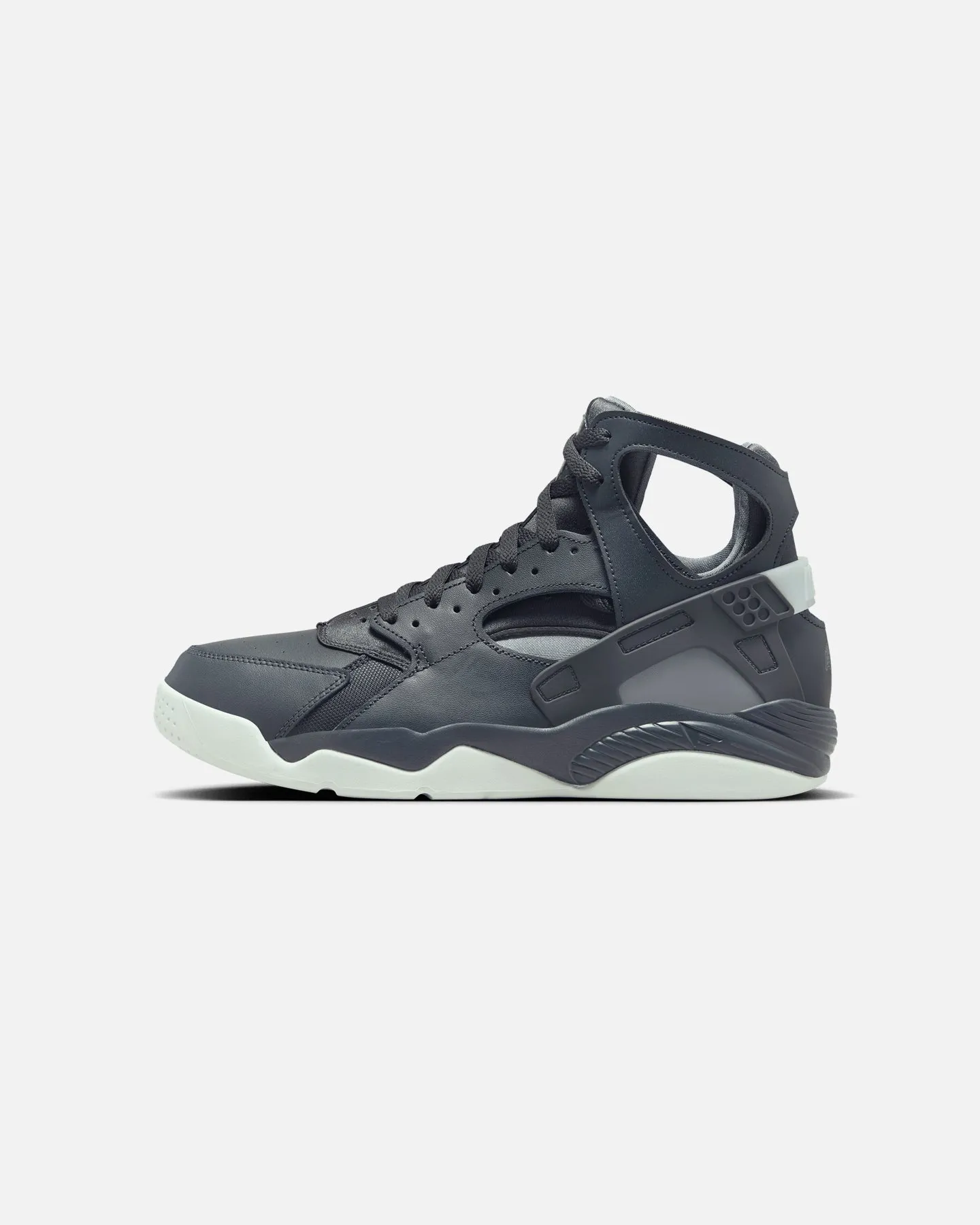 Nike Air Flight Huarache Dark Smoke Grey/Black Camera Look Pool Time