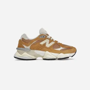 New Balance 9060 Great Plains campus - runner