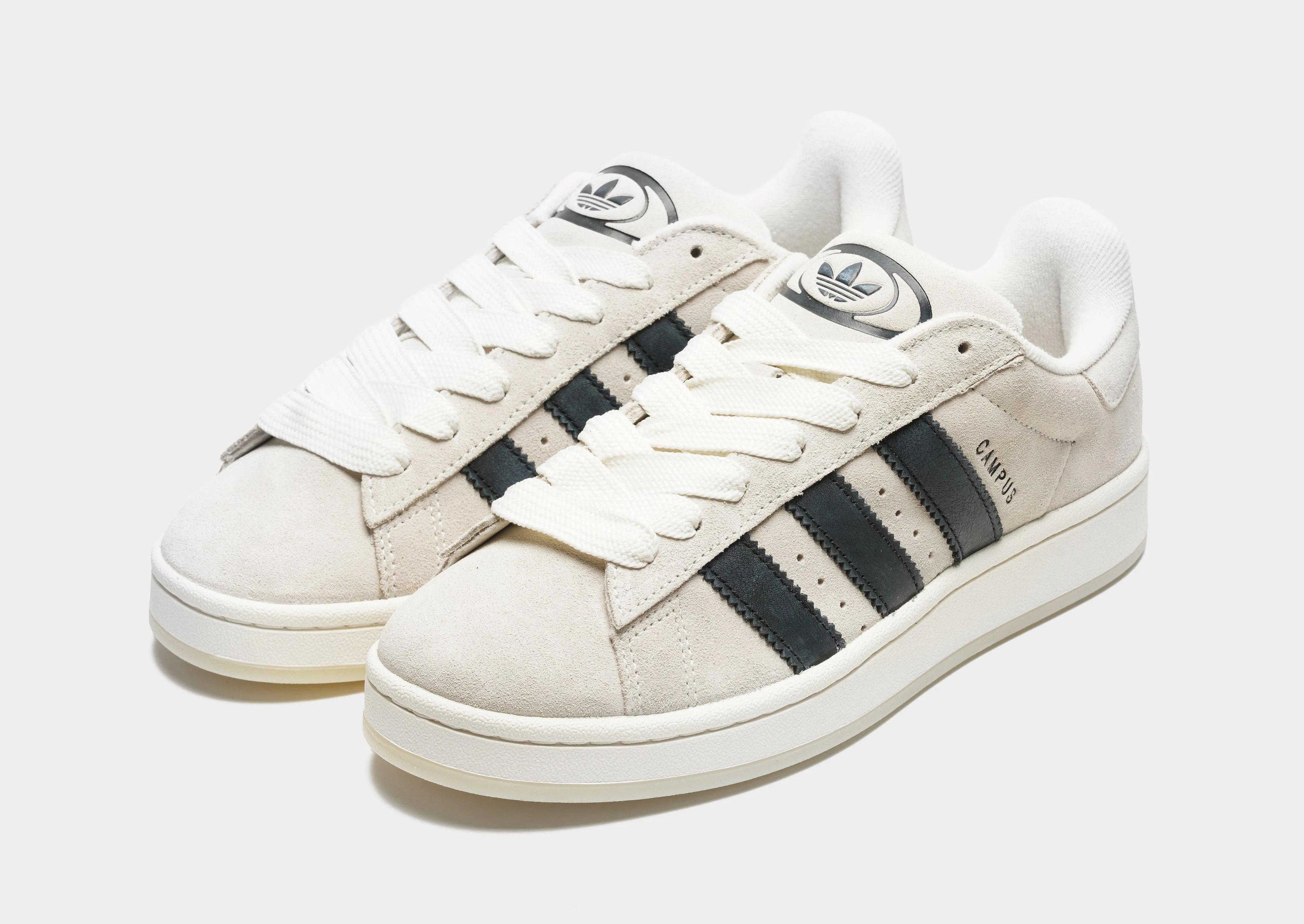 Campus 00s Casual Elegance