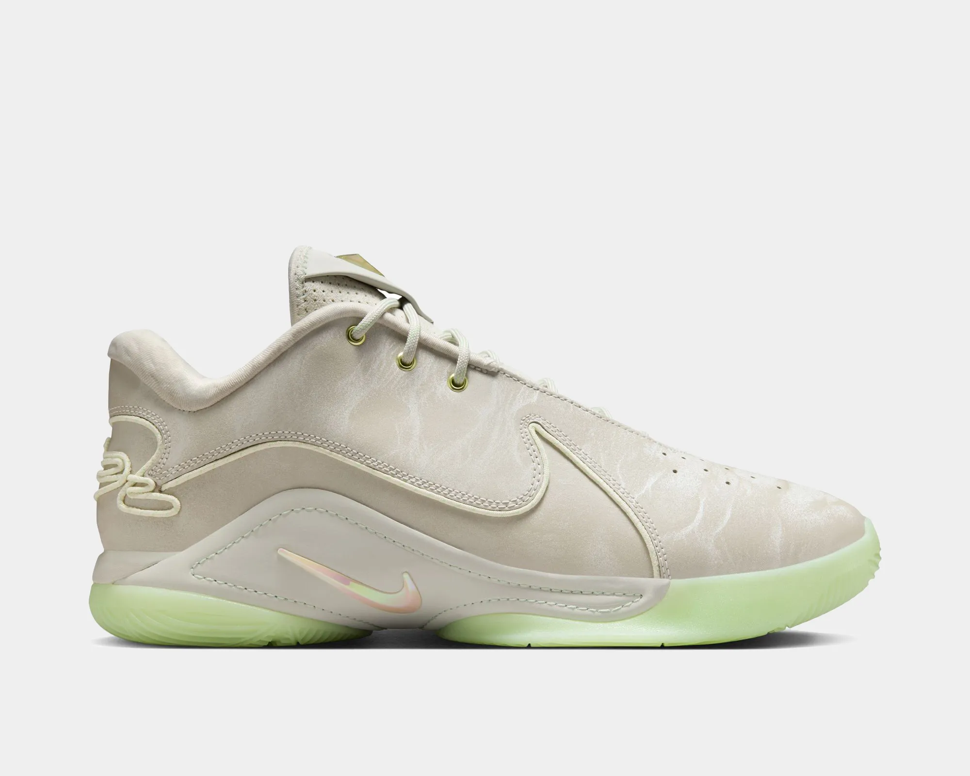 LeBron XXII Zero Drop Platform Design