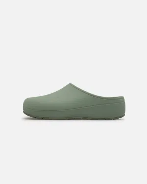 Yoga Base Crocs Classic Energy Clog Moss Green
