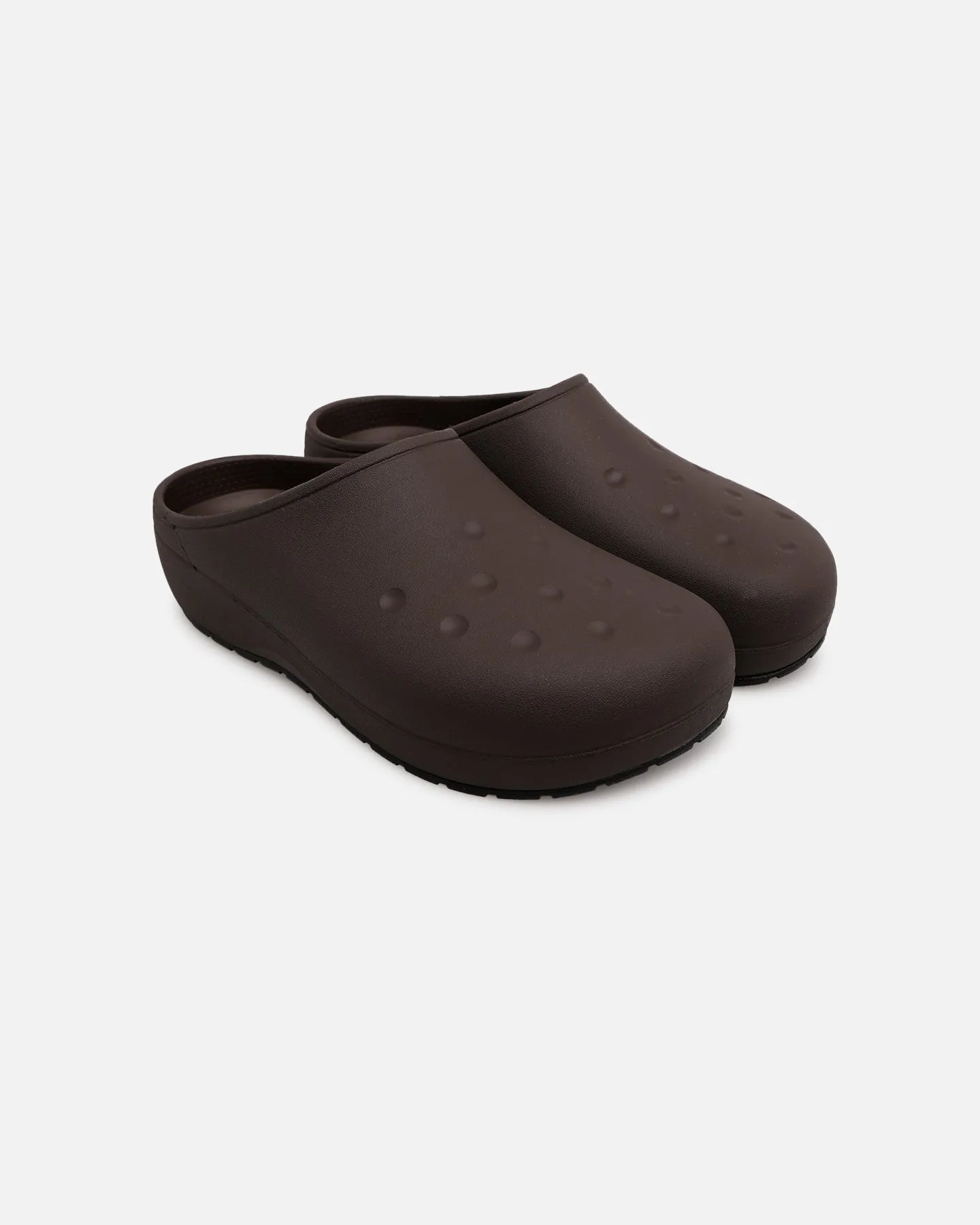 Crocs Quiet Clog Espresso Durable Build Airport Travel