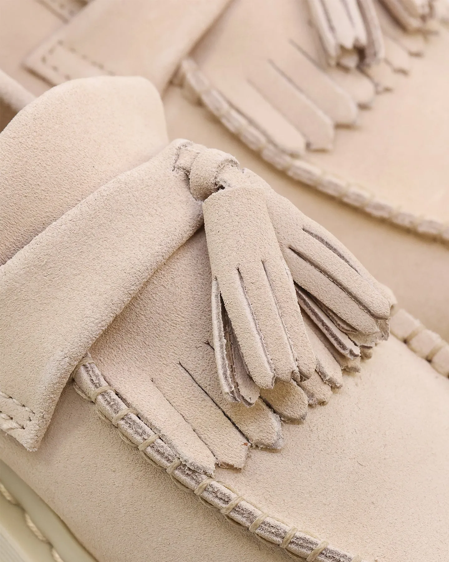 Dr. Martens Adrian Mono Tassel Loafers Warm Sand Action Ready Bone Aid