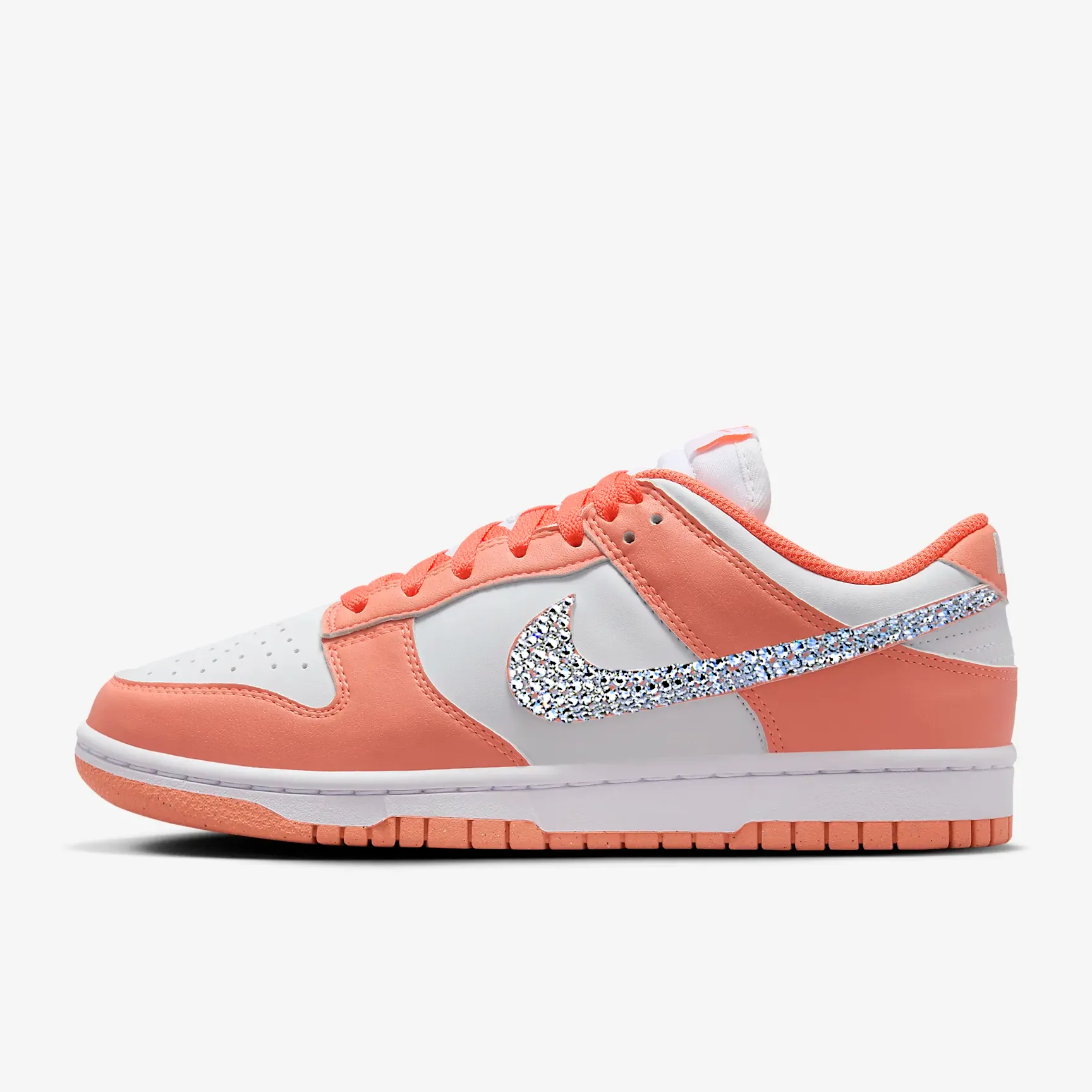 Dunk Women Low (Coral) Active Athlete Rolling Transition