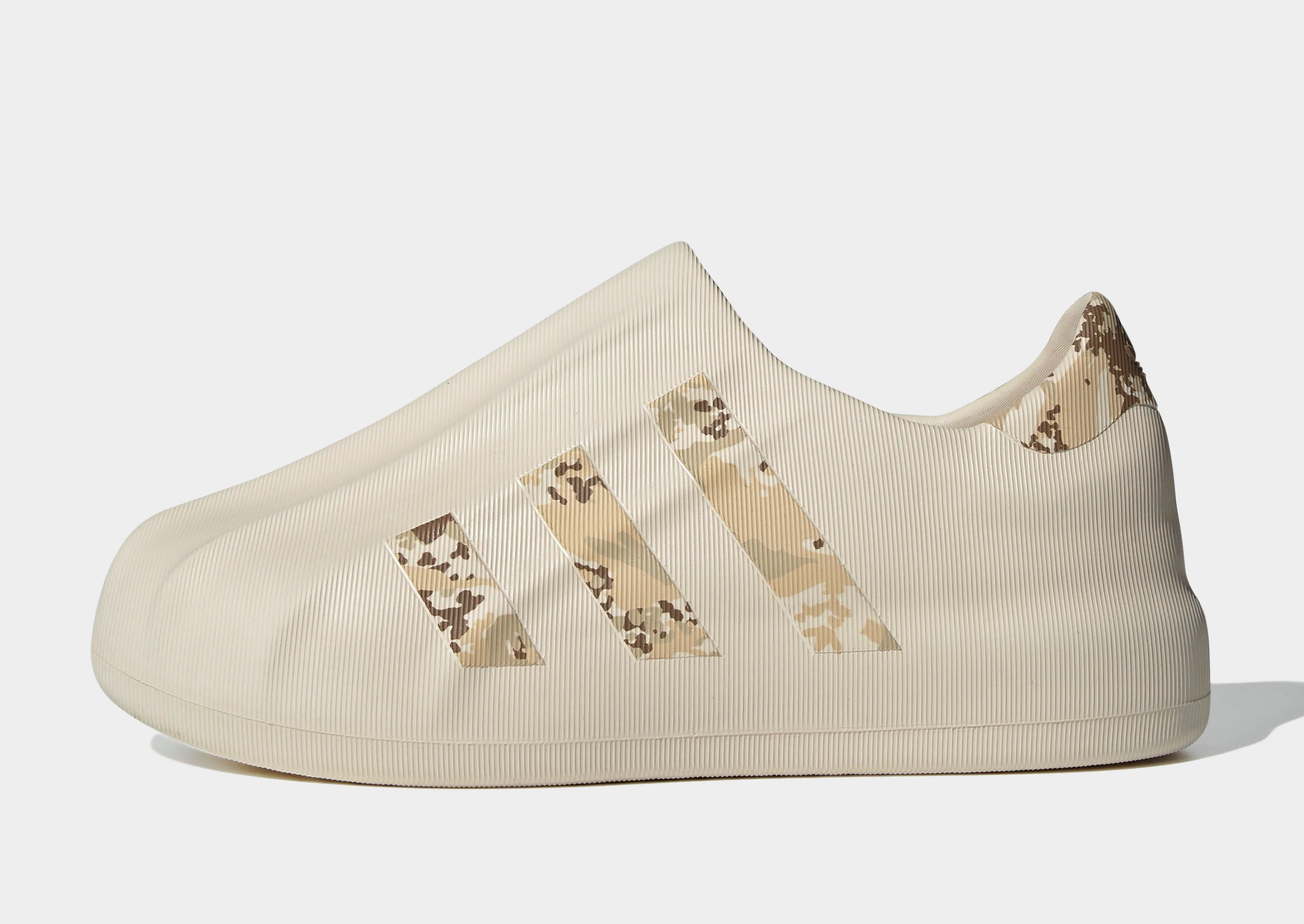 Adifom Superstar lace up closure Foam Texture