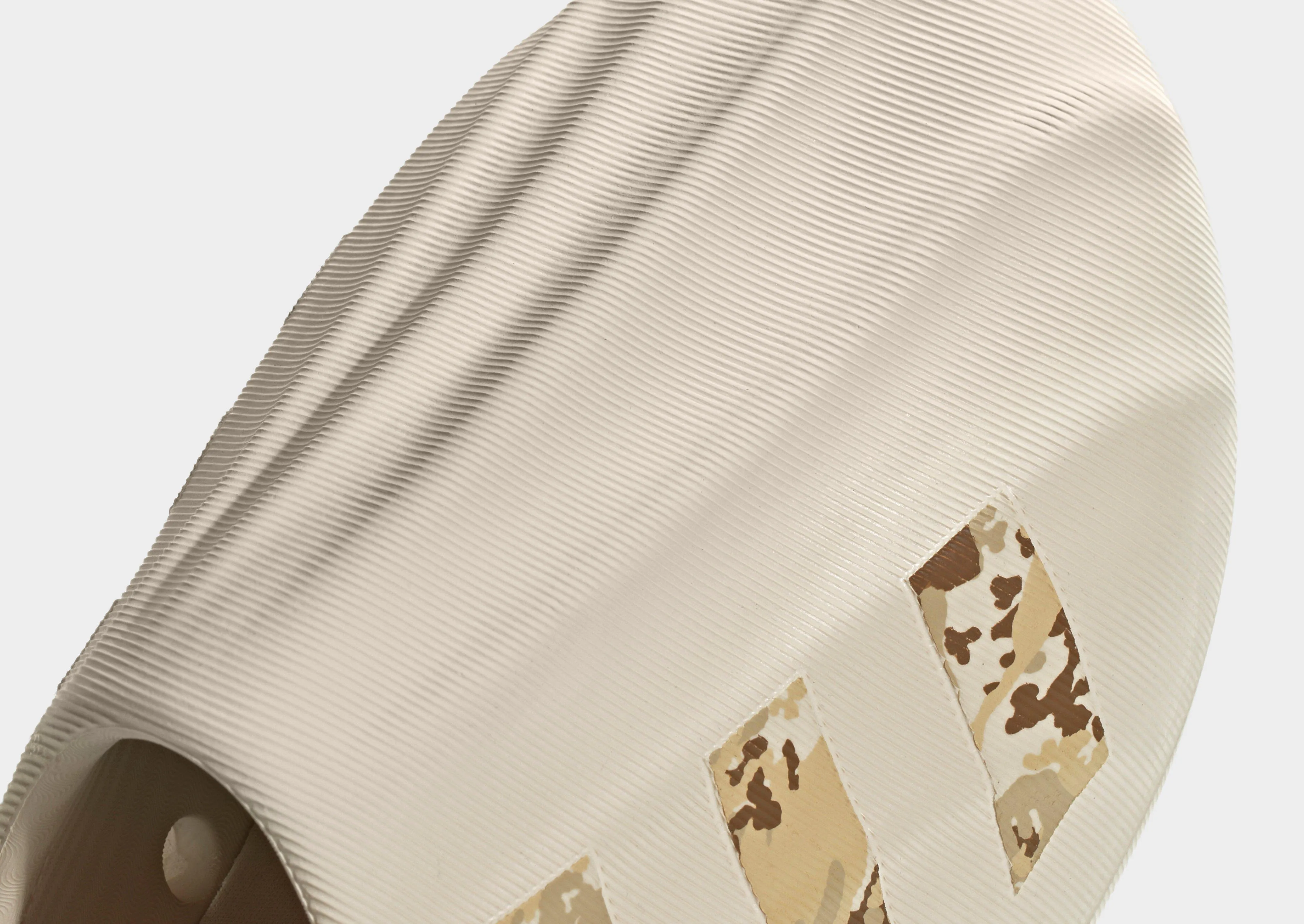 Peace Step Adifom Superstar